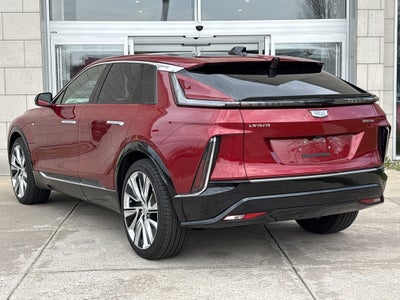 2025 Cadillac LYRIQ Luxury 3