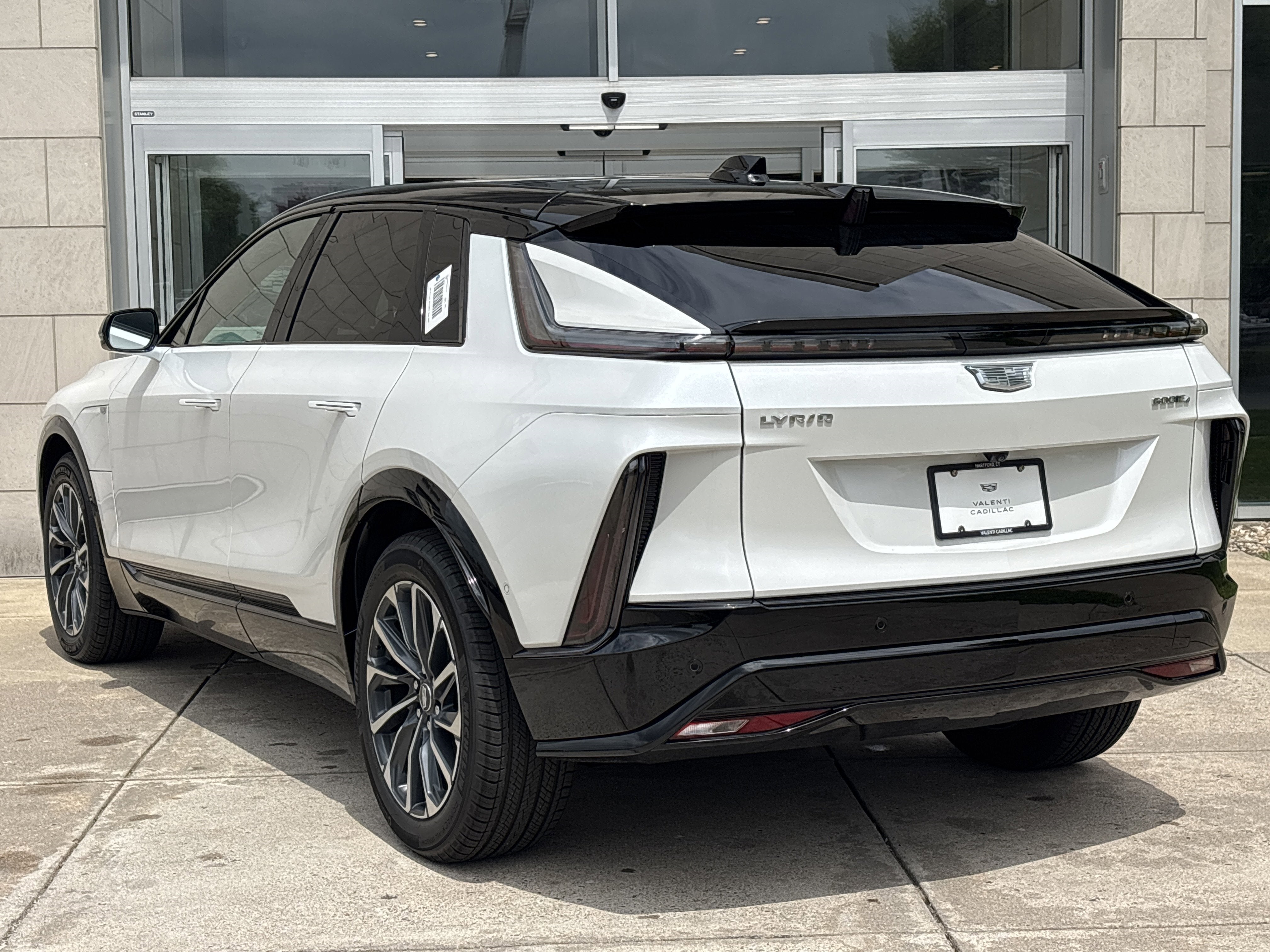 2025 Cadillac LYRIQ Sport 1