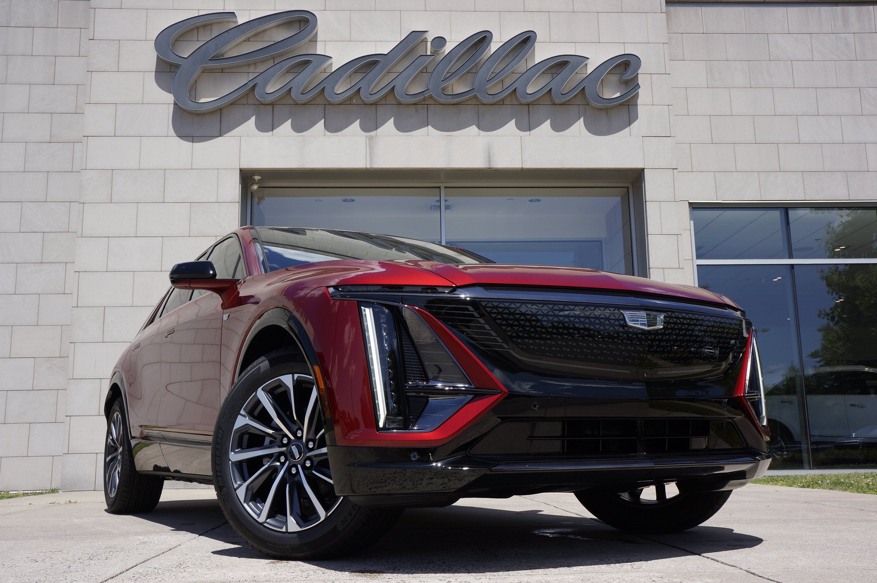 2025 Cadillac LYRIQ Sport 2