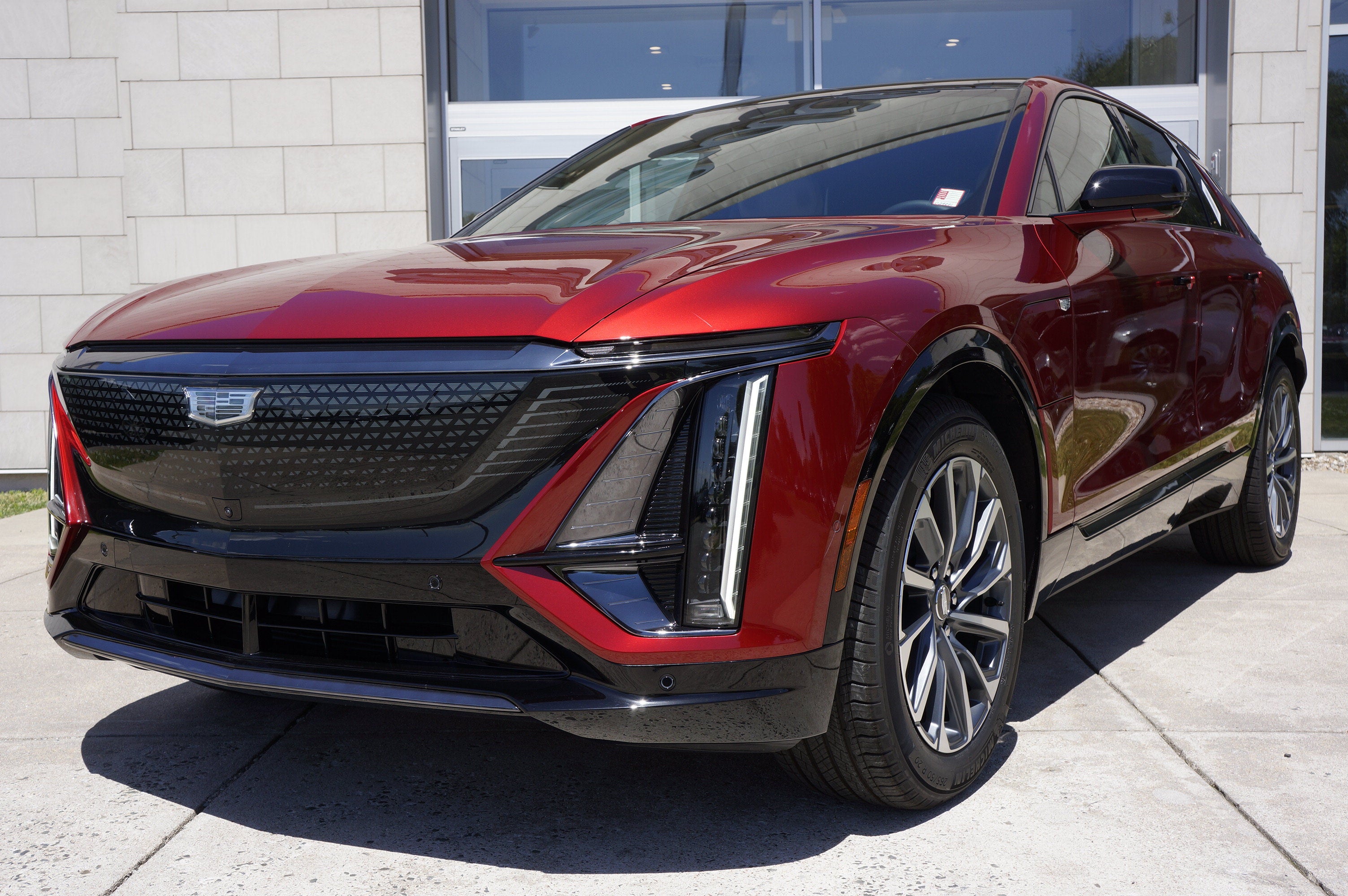 2025 Cadillac LYRIQ Sport 2
