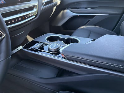 2025 Cadillac LYRIQ Sport 2