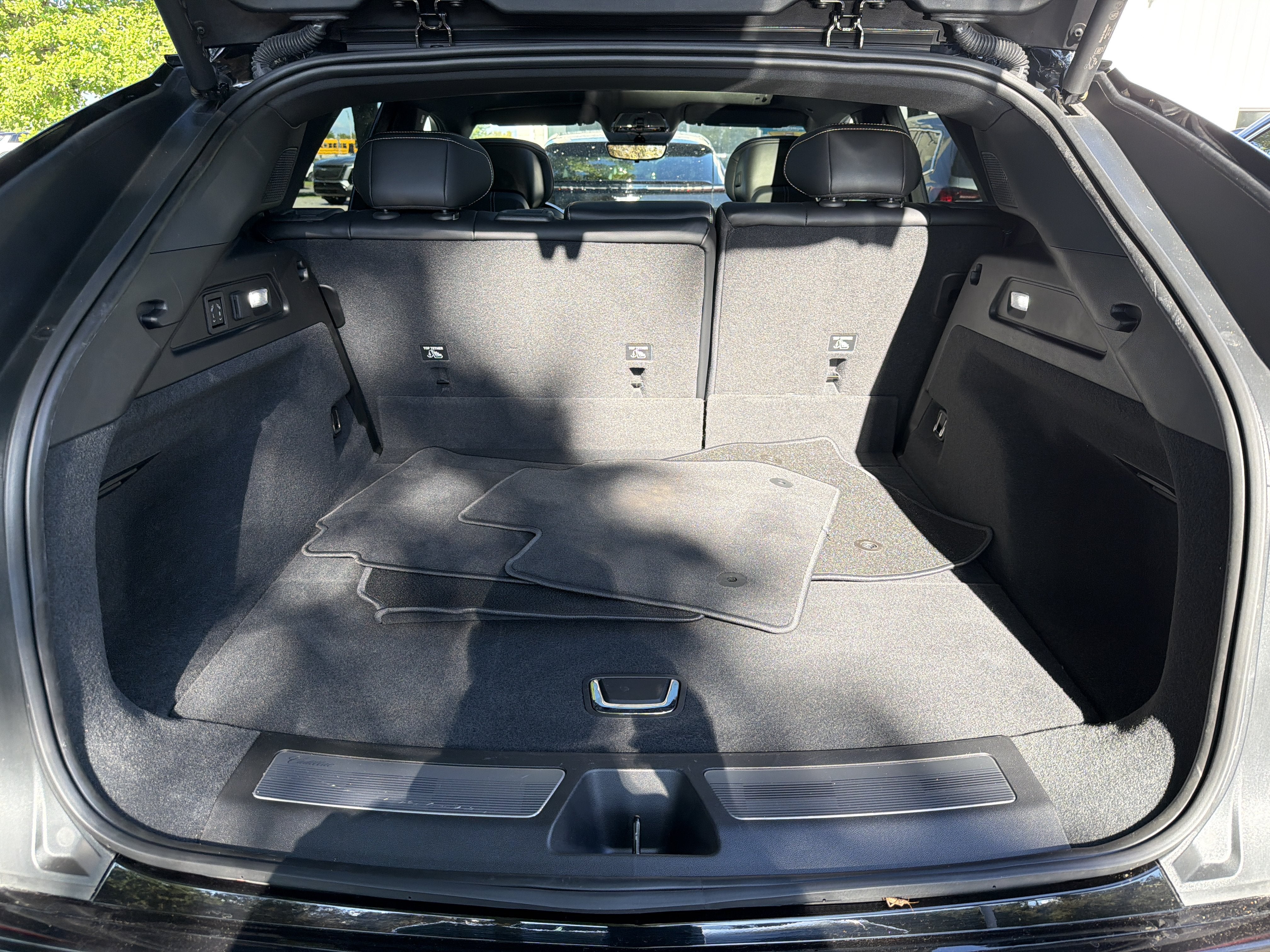 2025 Cadillac LYRIQ Sport 2