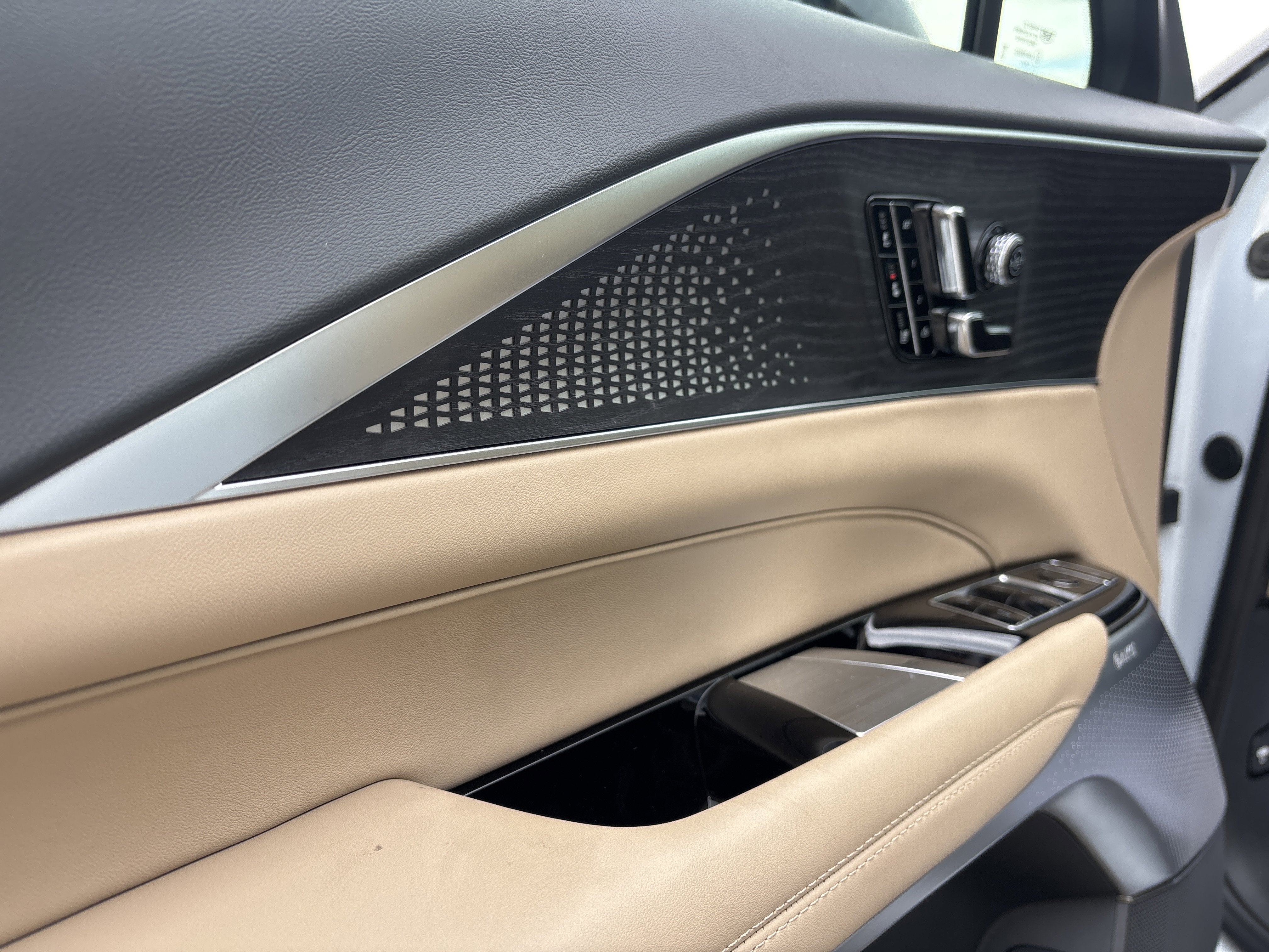 2026 Cadillac LYRIQ Signature Sport