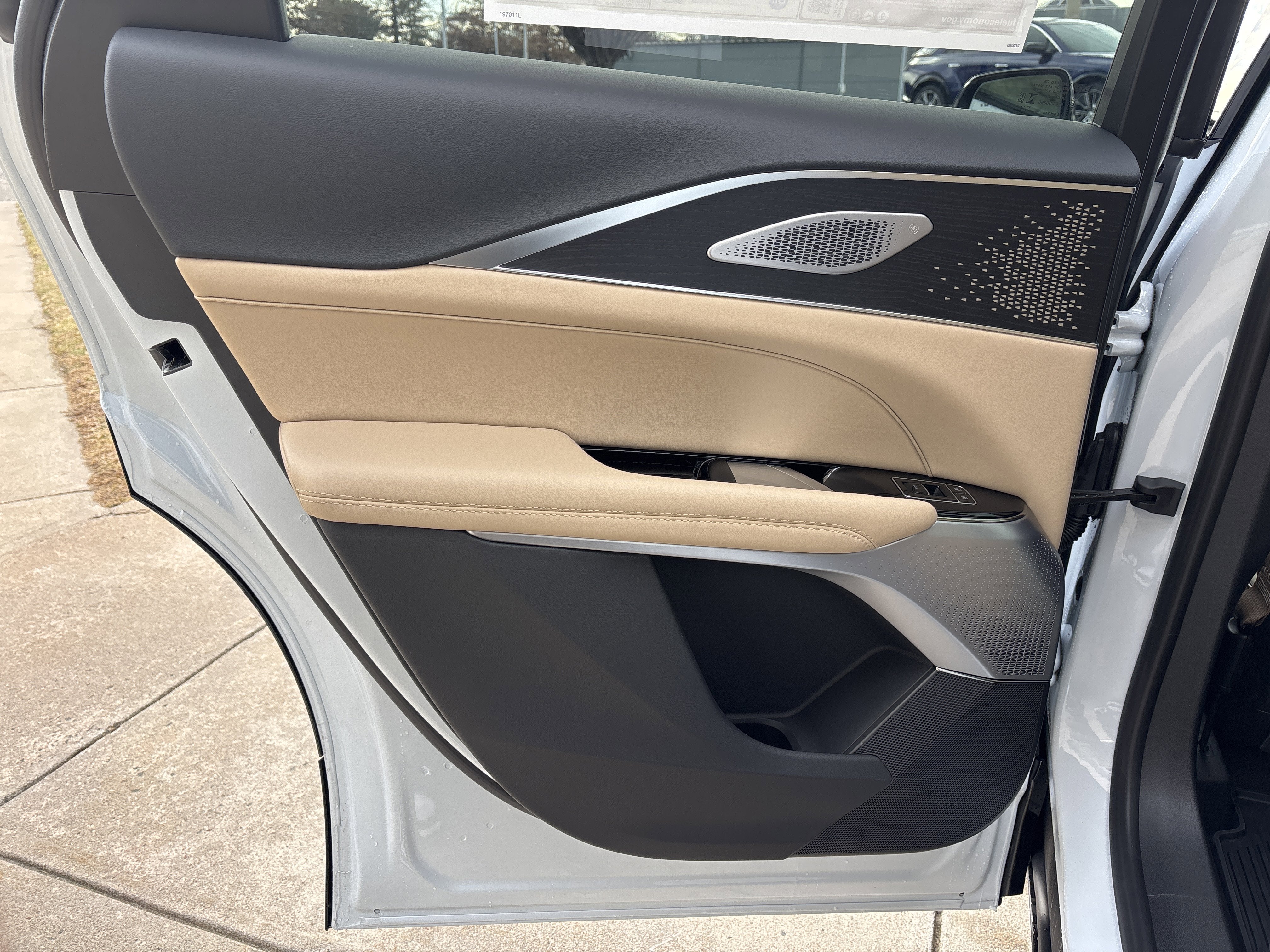 2026 Cadillac LYRIQ Signature Sport