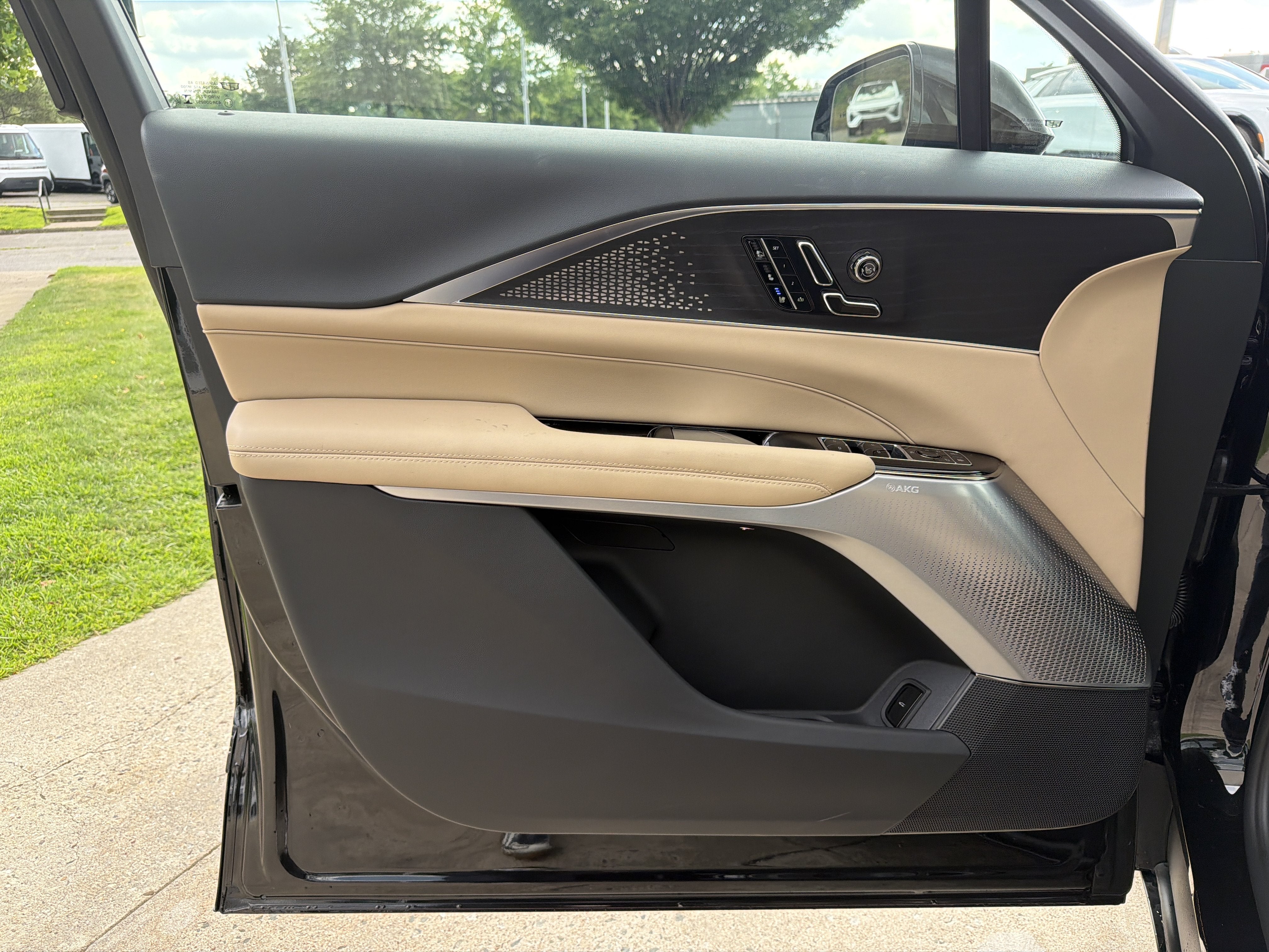 2026 Cadillac LYRIQ Signature Sport