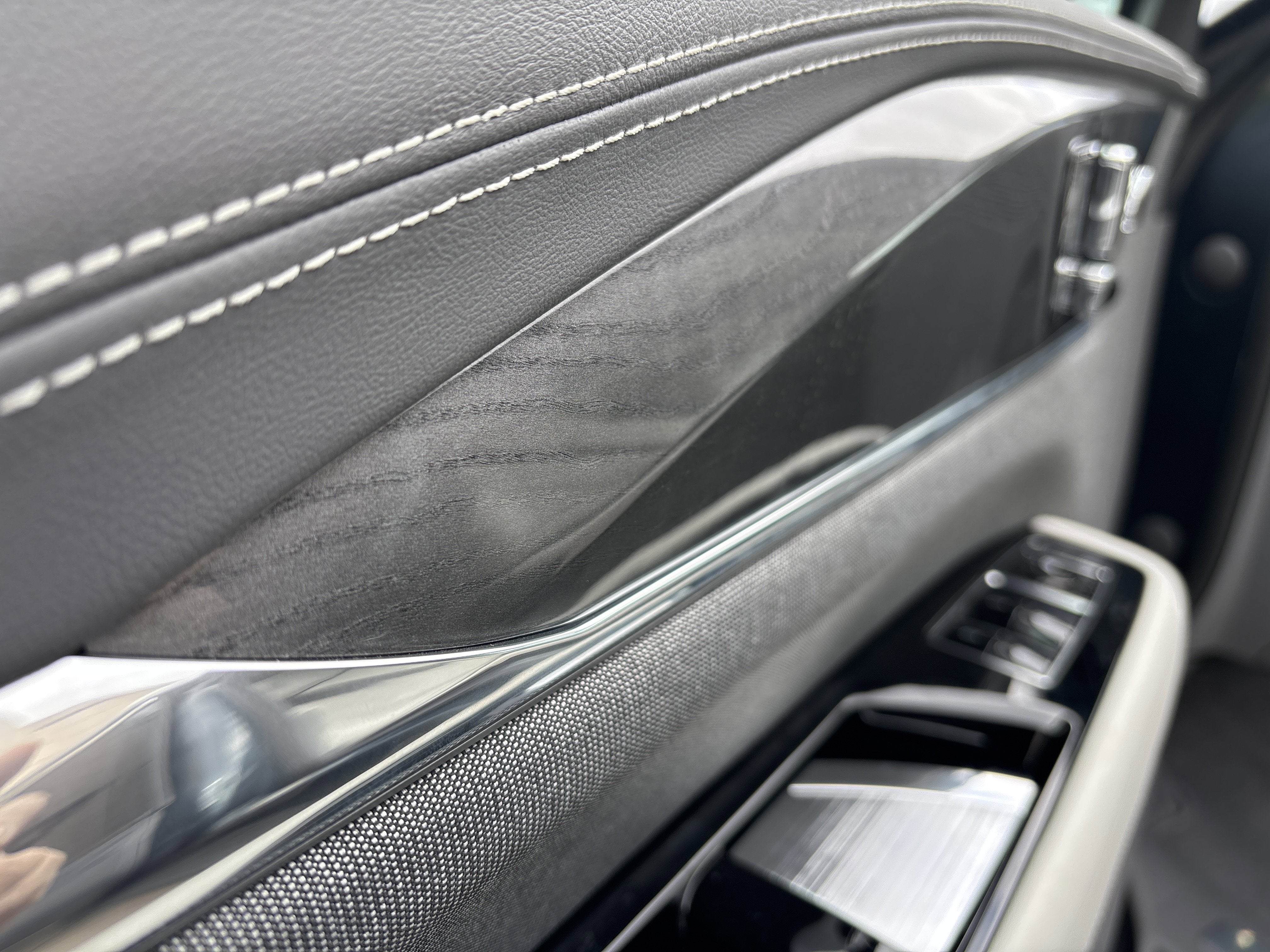 2026 Cadillac ESCALADE IQL Luxury