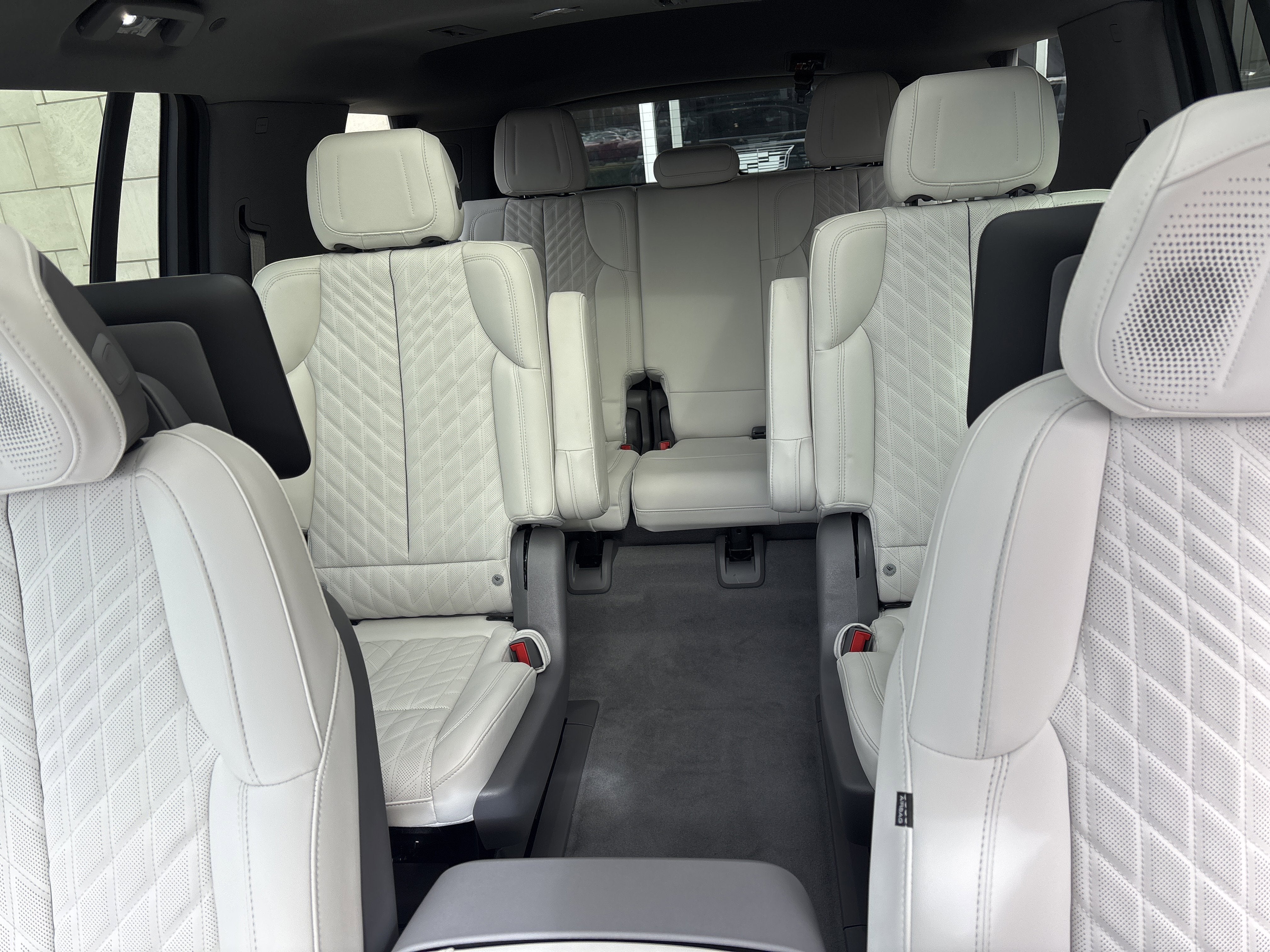 2026 Cadillac ESCALADE IQL Luxury