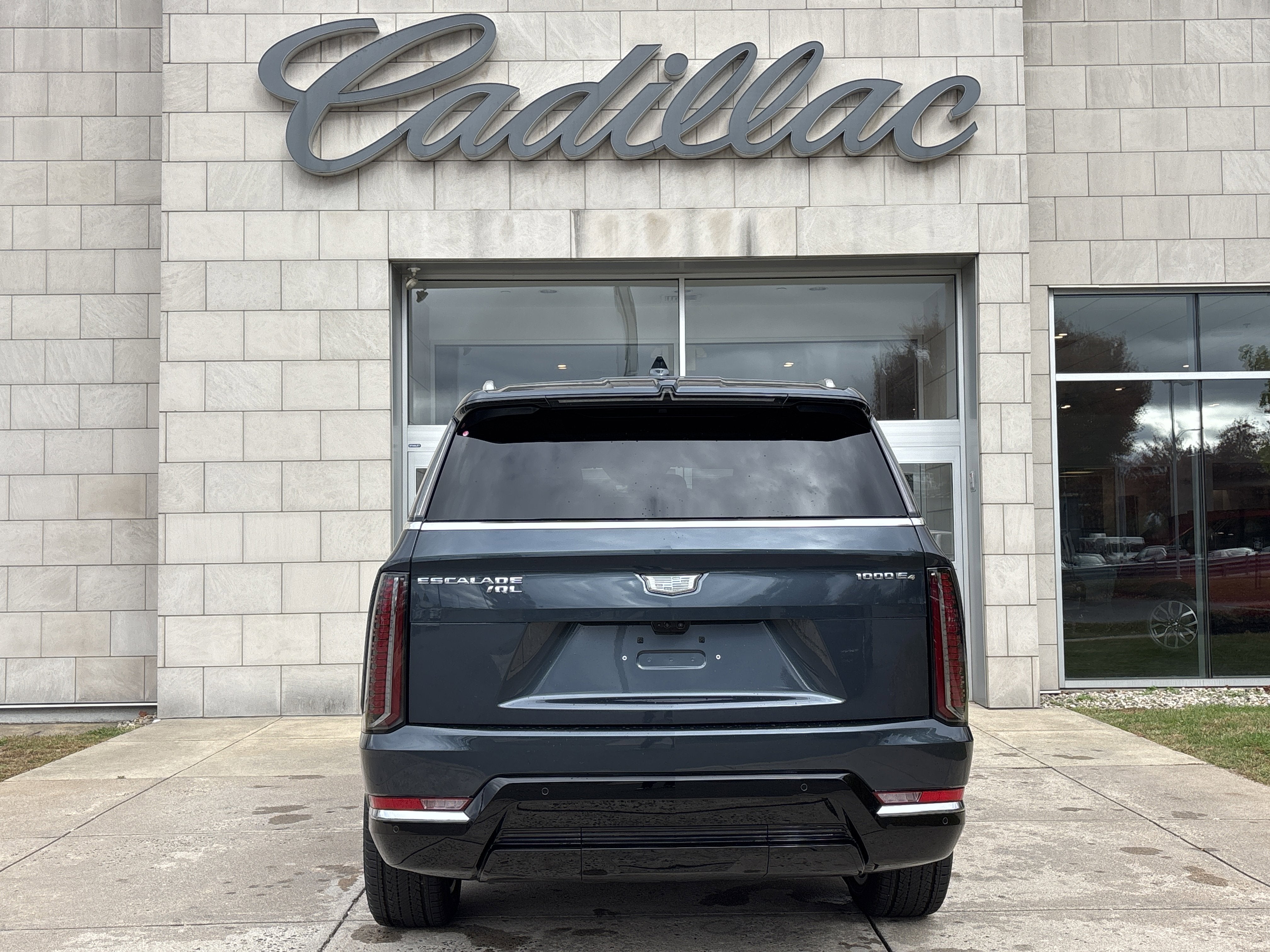 2026 Cadillac ESCALADE IQL Luxury