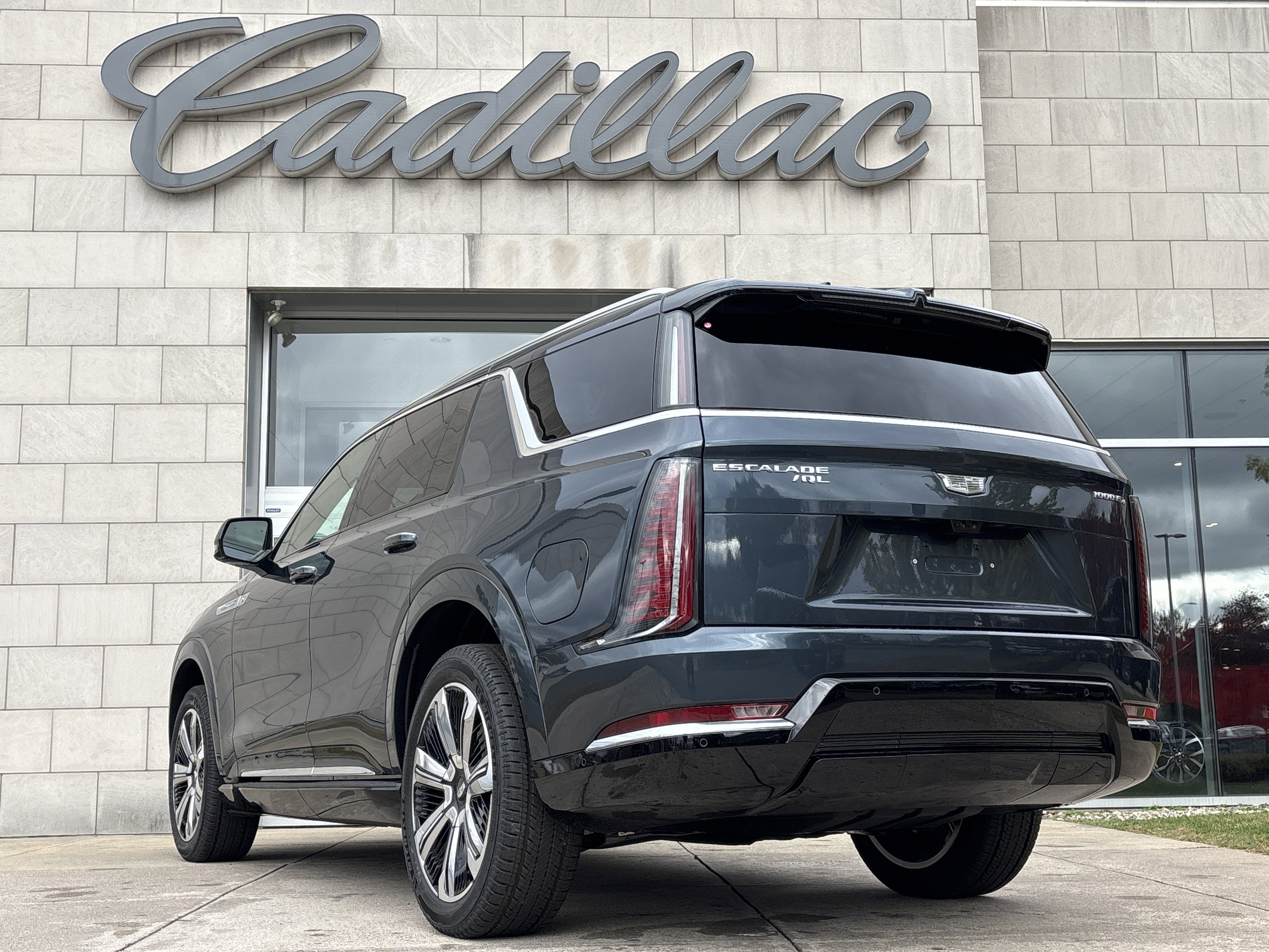 2026 Cadillac ESCALADE IQL Luxury