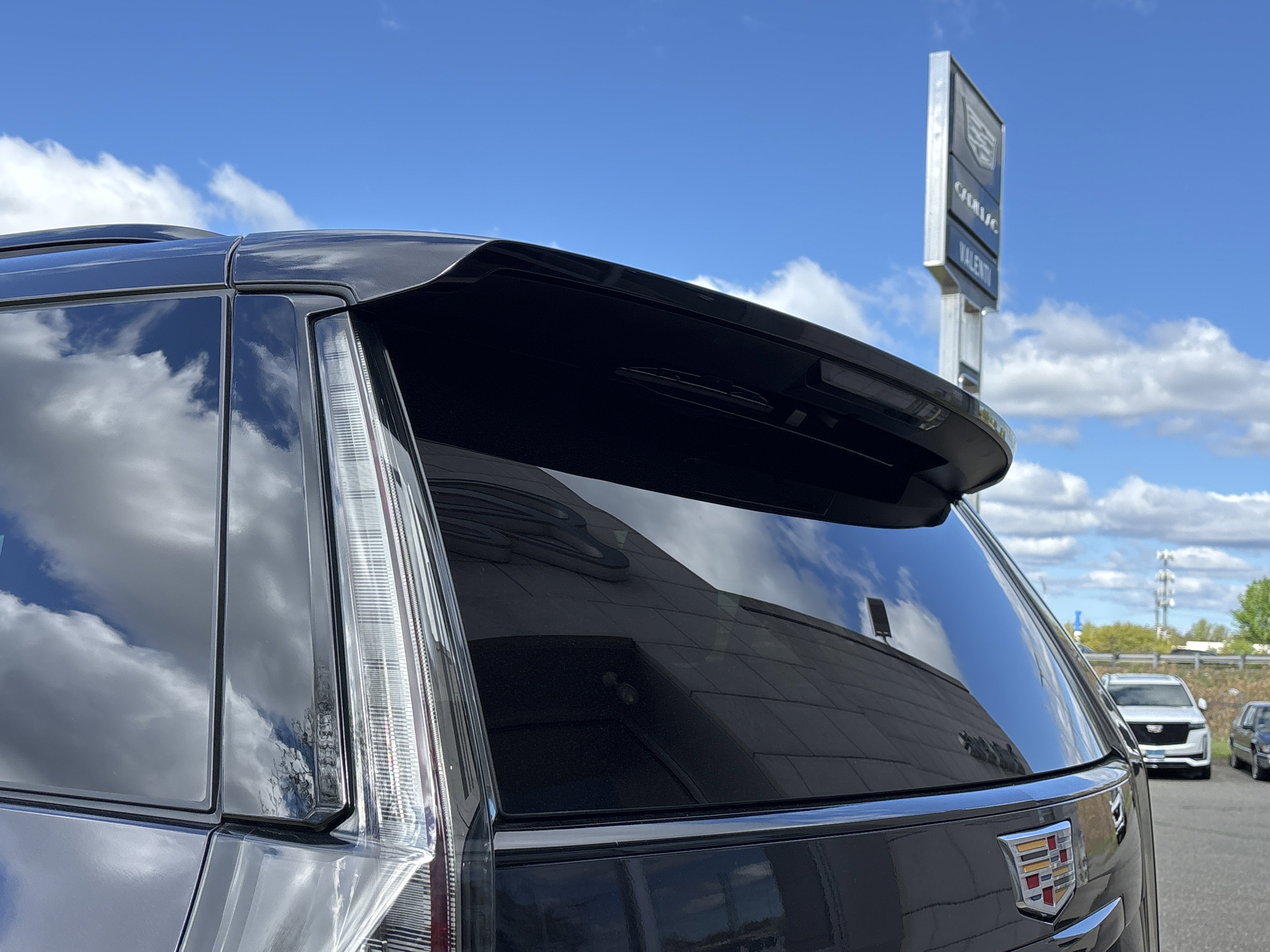 2025 Cadillac Escalade Sport Platinum