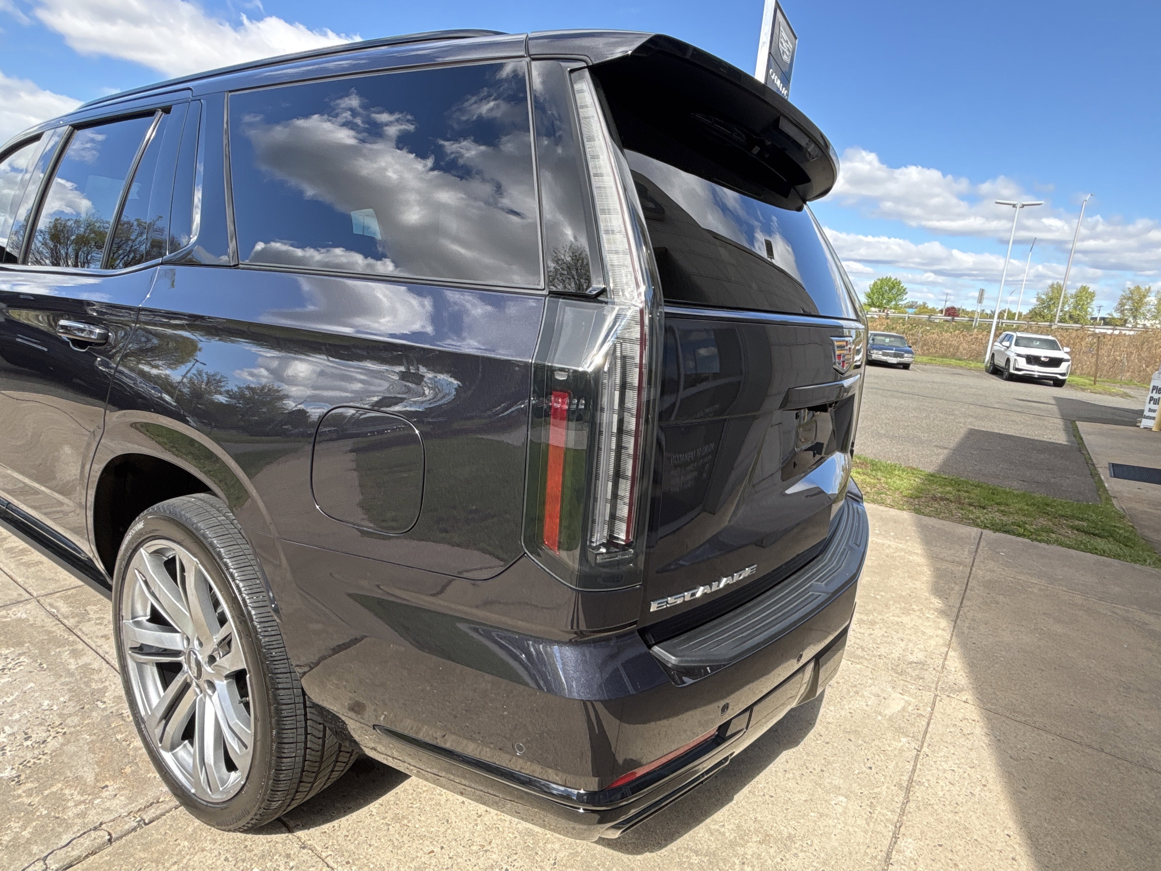 2025 Cadillac Escalade Sport Platinum