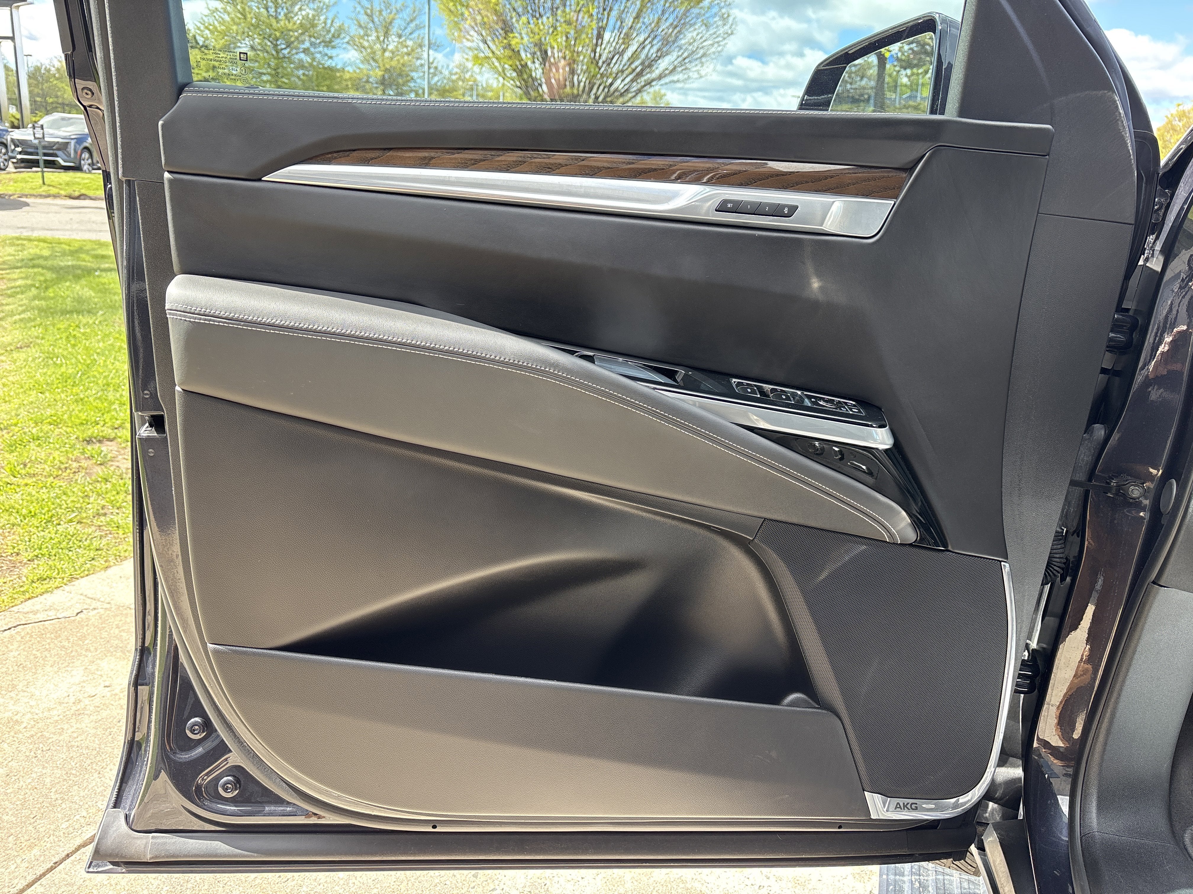 2025 Cadillac Escalade Sport Platinum