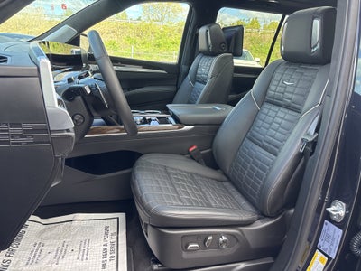 2025 Cadillac Escalade Sport Platinum