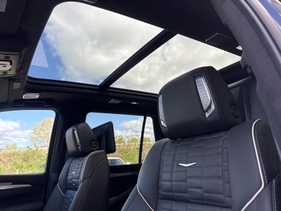 2025 Cadillac Escalade Sport Platinum