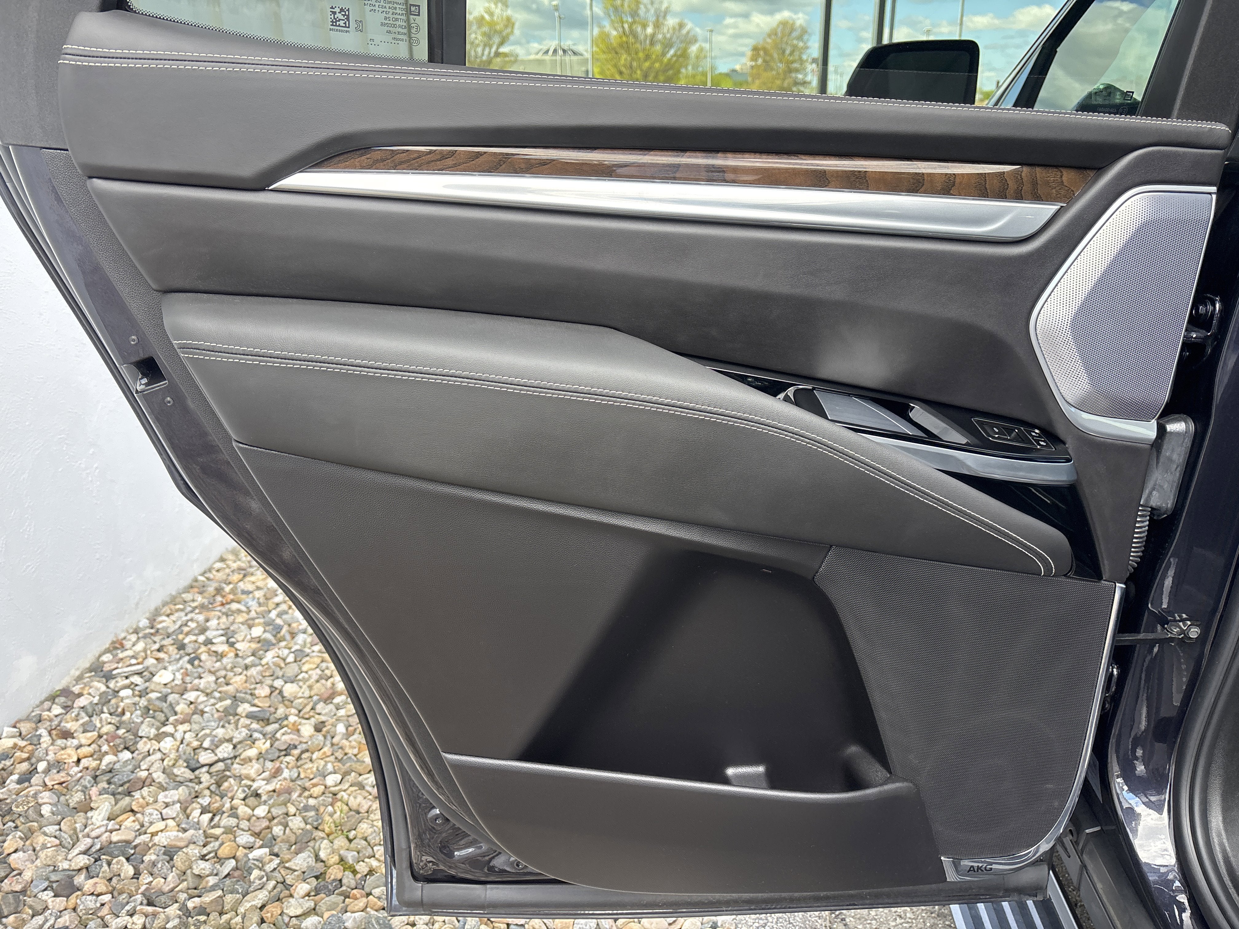 2025 Cadillac Escalade Sport Platinum