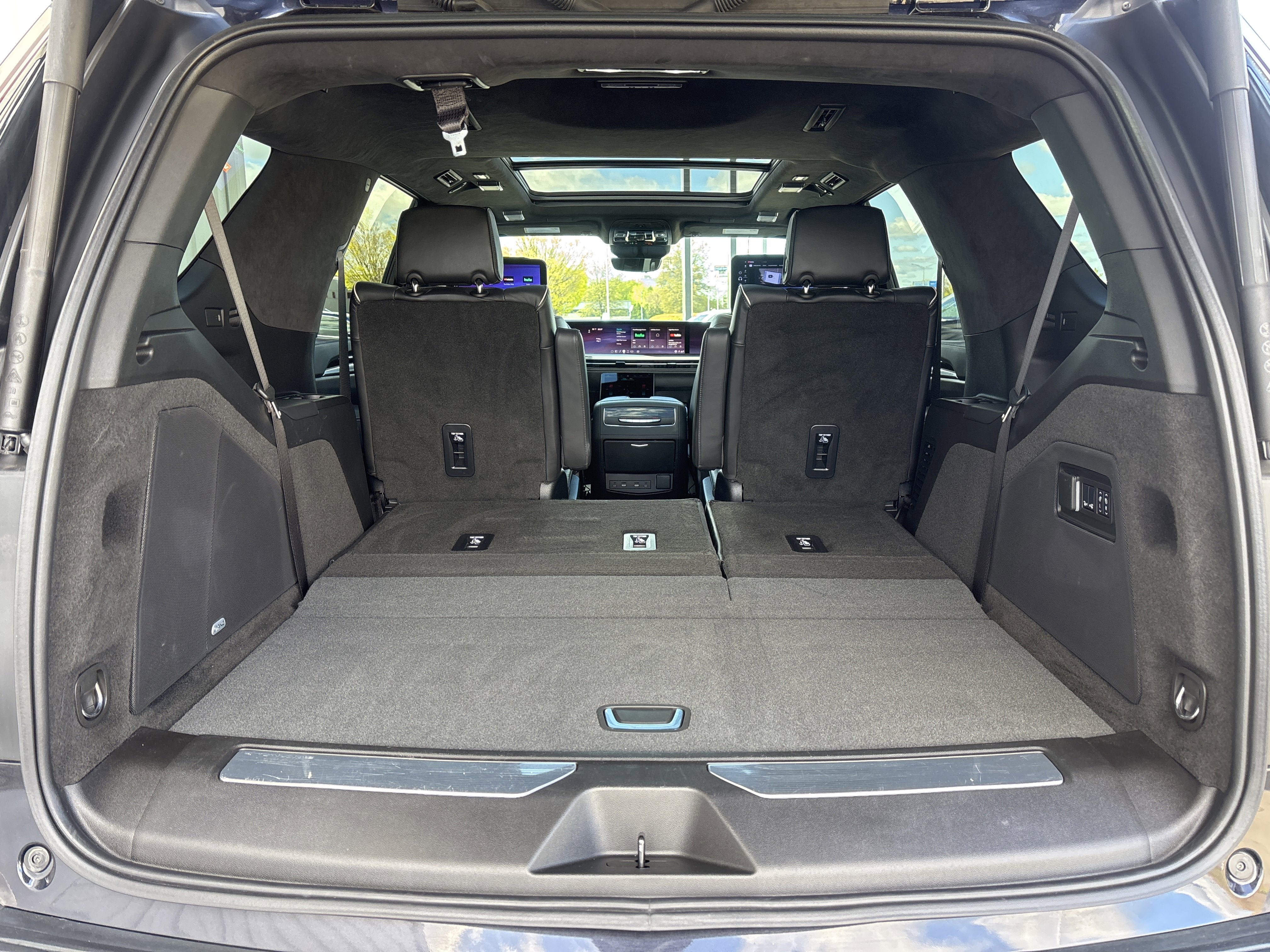 2025 Cadillac Escalade Sport Platinum