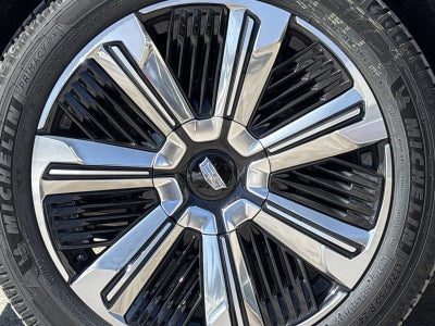 2025 Cadillac ESCALADE IQ Luxury 2