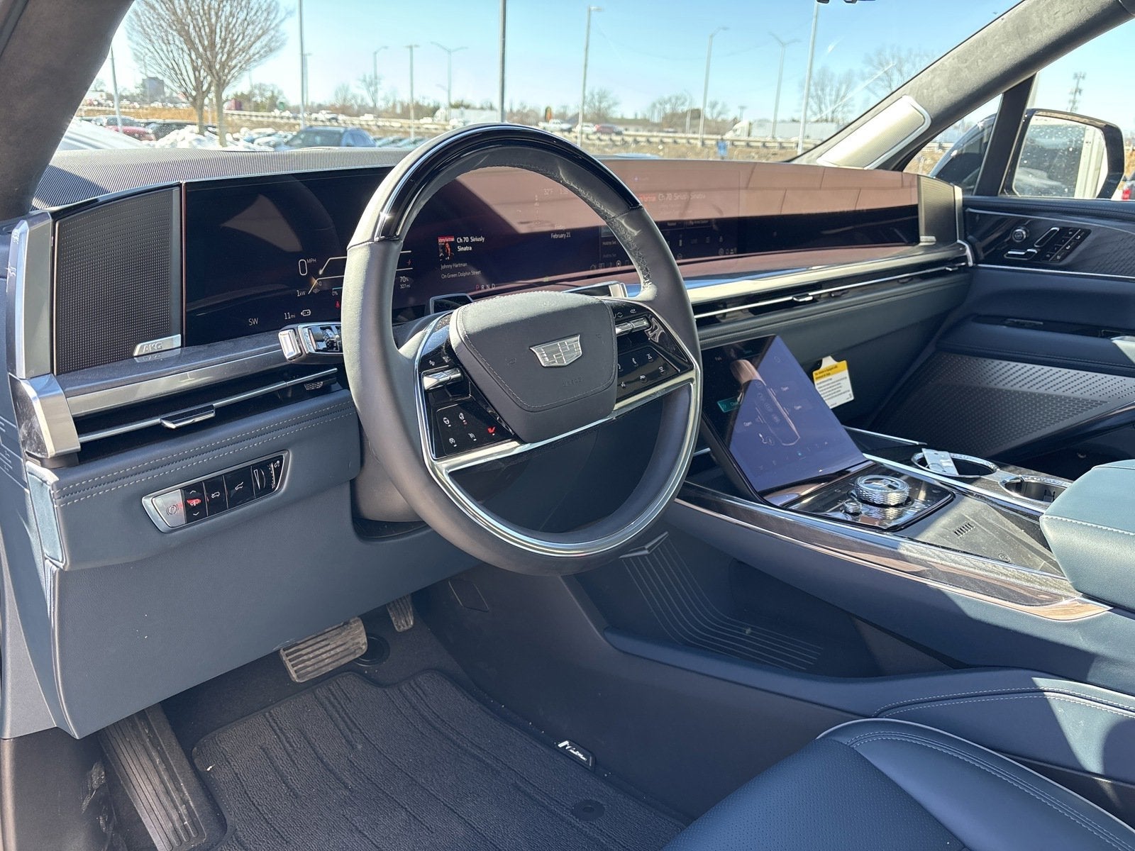 2025 Cadillac ESCALADE IQ Luxury 2