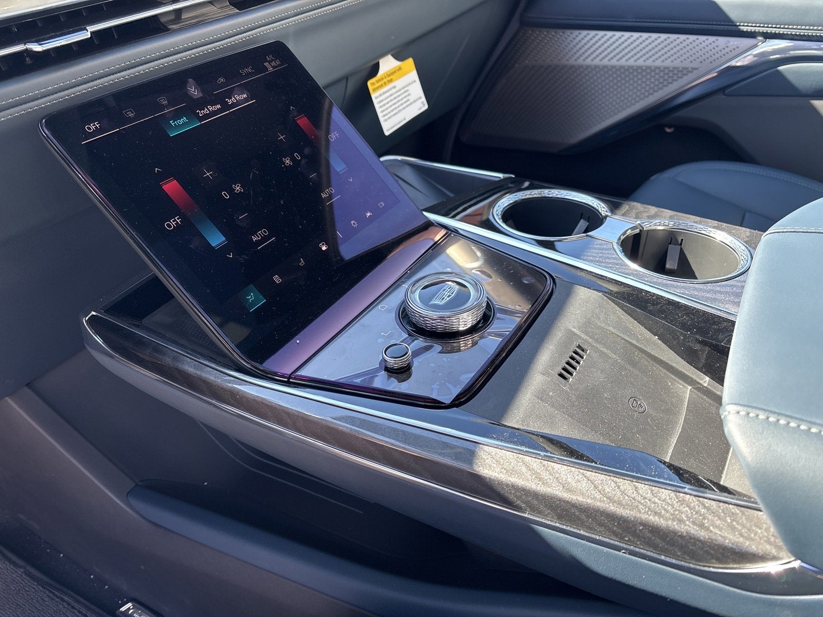 2025 Cadillac ESCALADE IQ Luxury 2