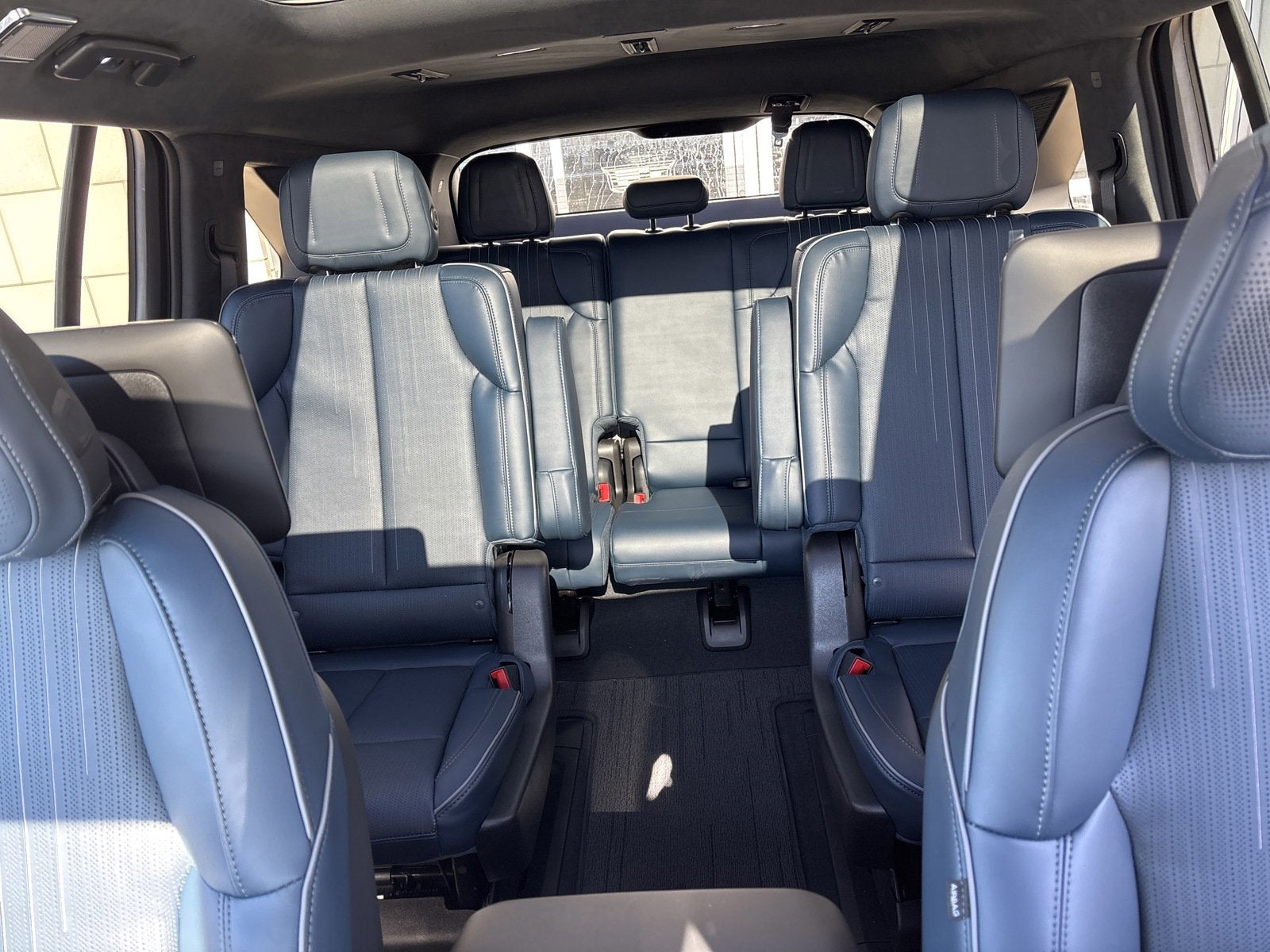 2025 Cadillac ESCALADE IQ Luxury 2