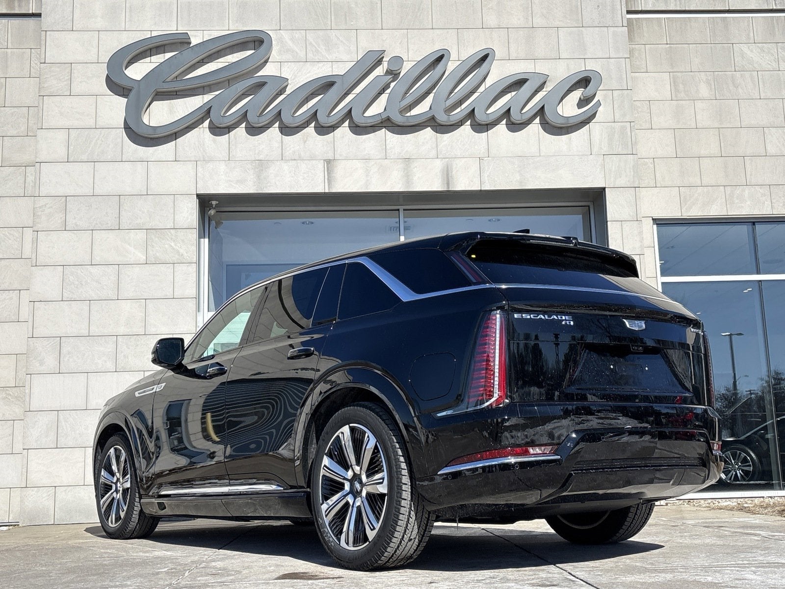 2025 Cadillac ESCALADE IQ Luxury 2