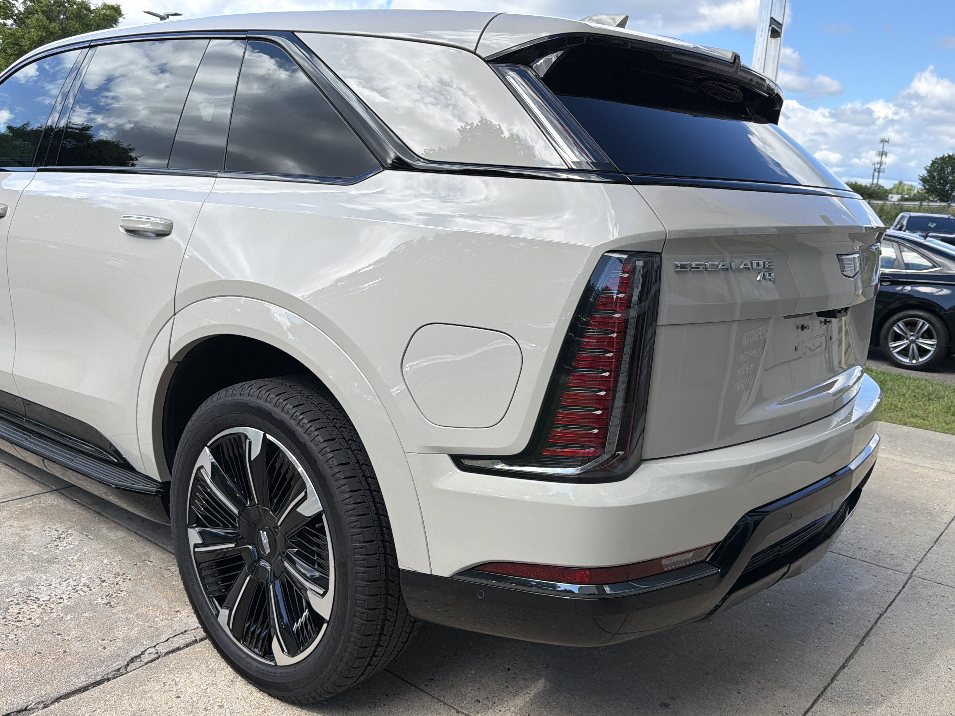 2026 Cadillac ESCALADE IQ Premium Sport