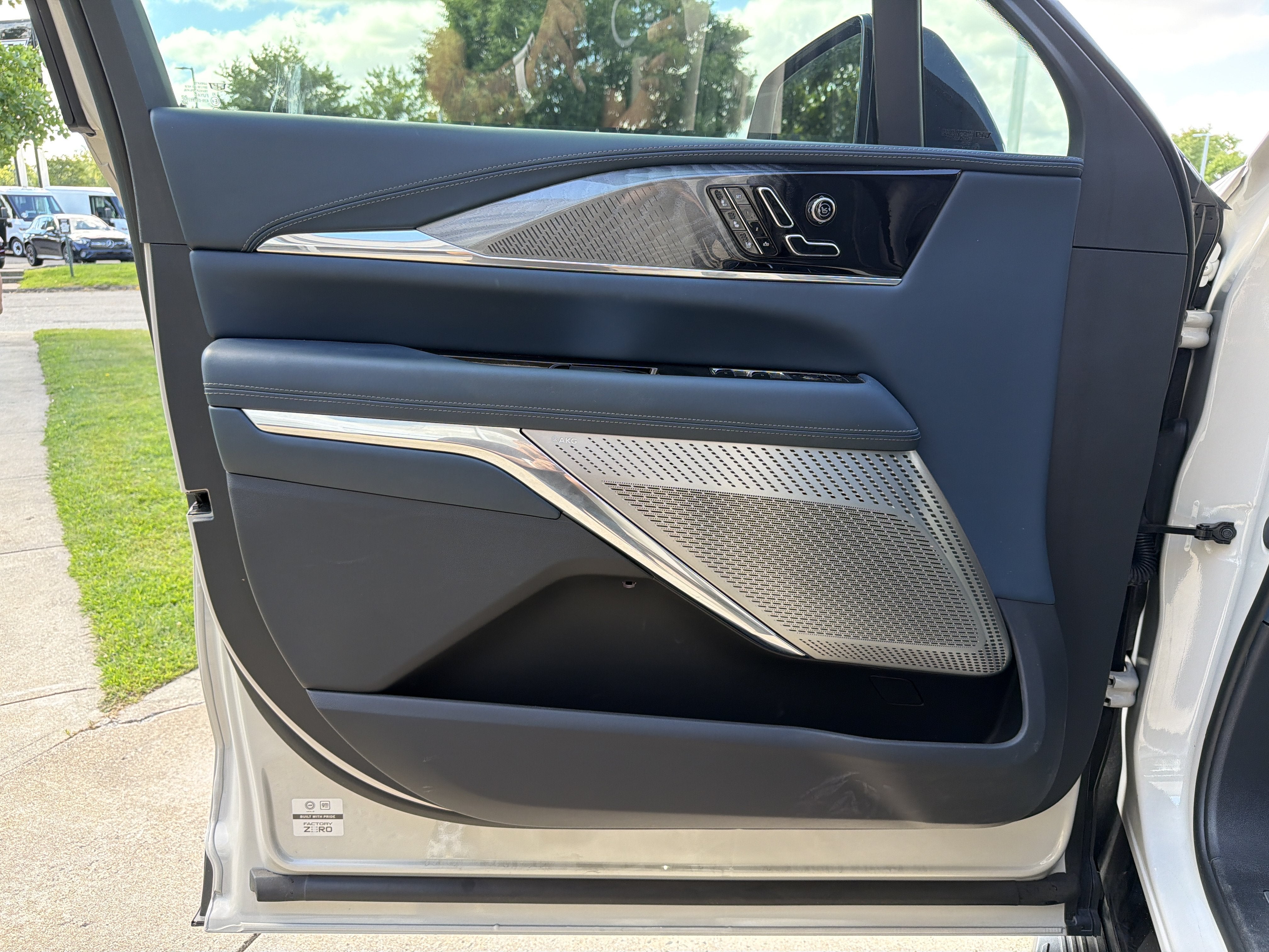 2026 Cadillac ESCALADE IQ Premium Sport