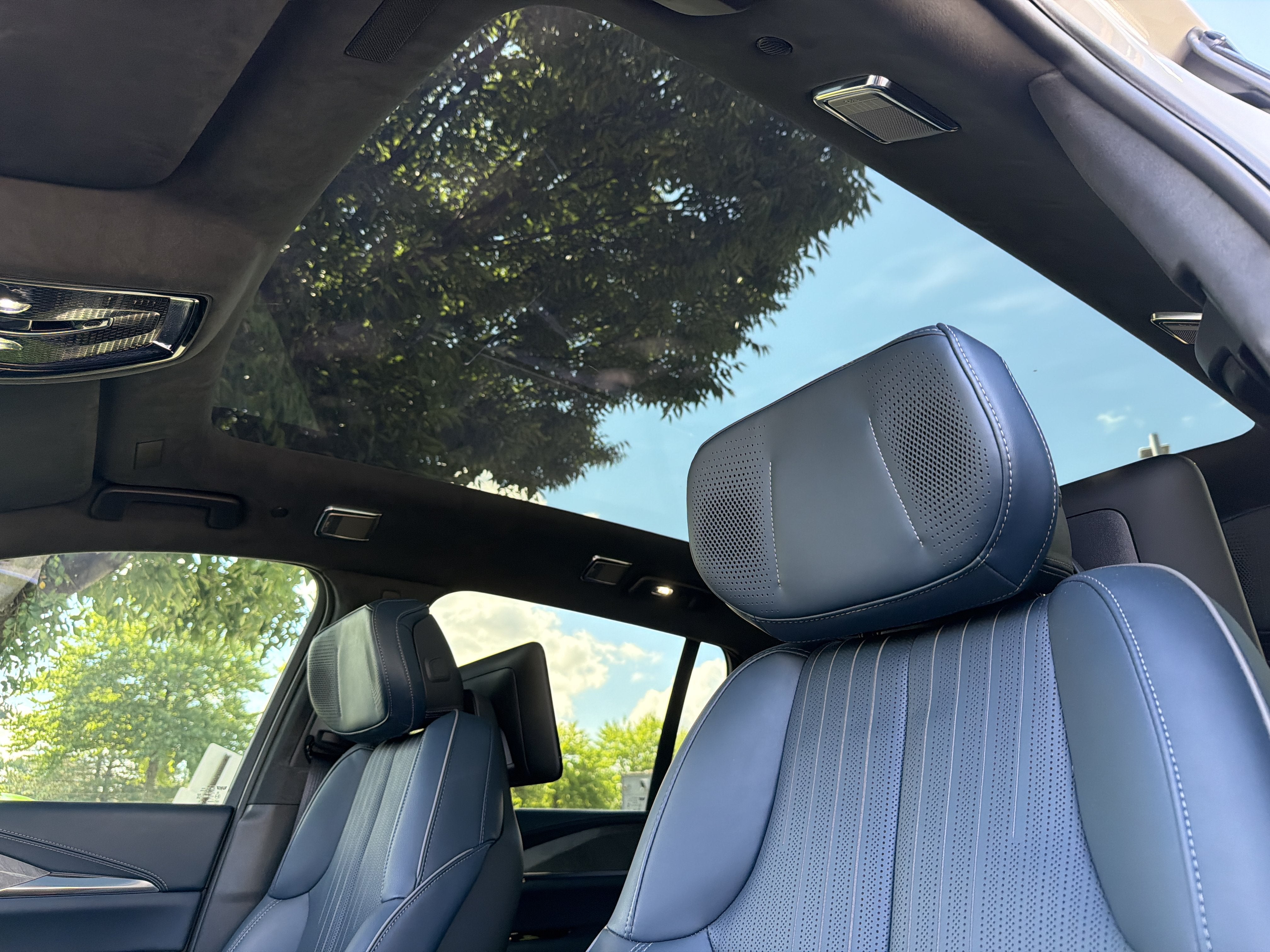 2026 Cadillac ESCALADE IQ Premium Sport