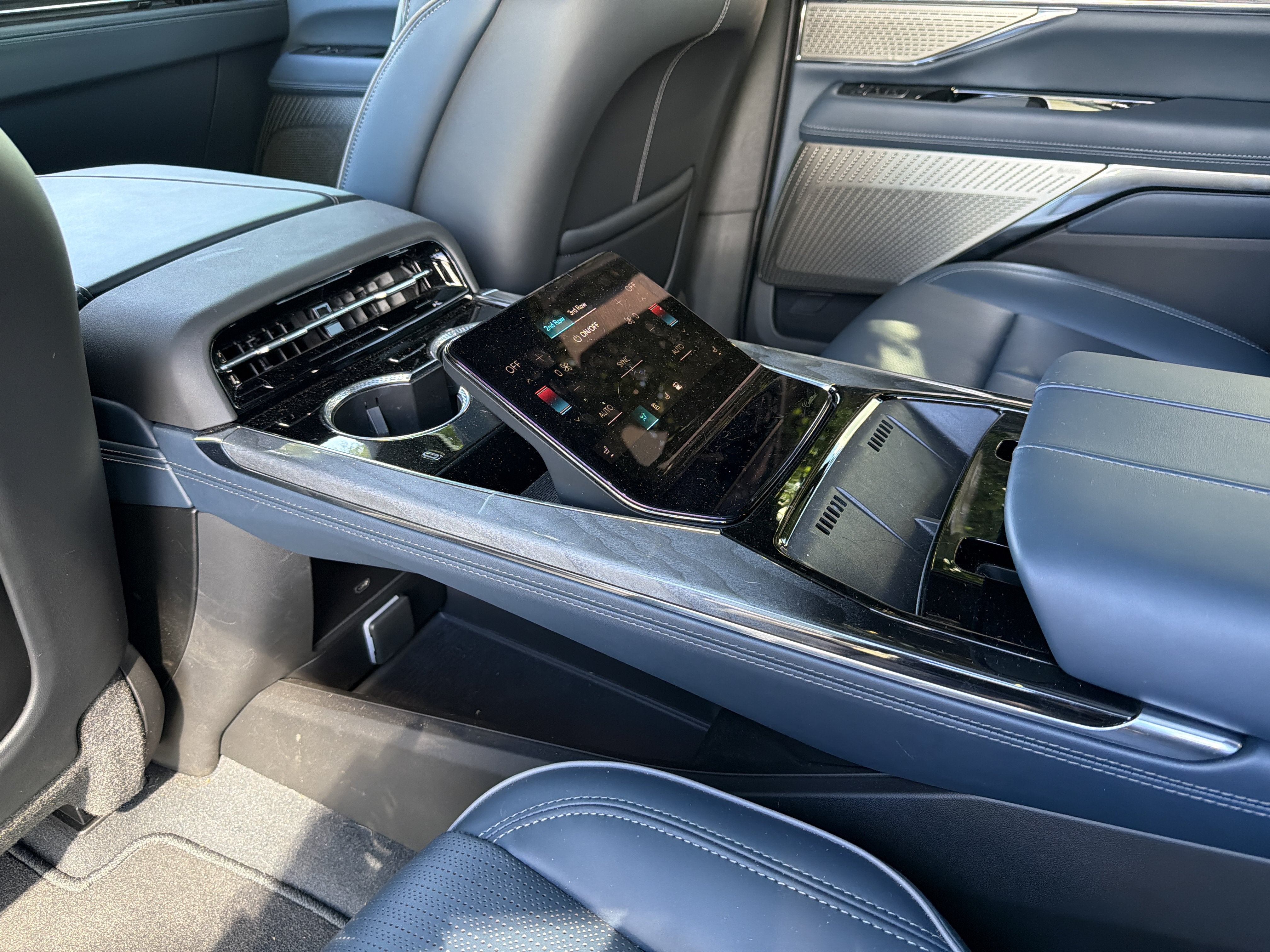 2026 Cadillac ESCALADE IQ Premium Sport