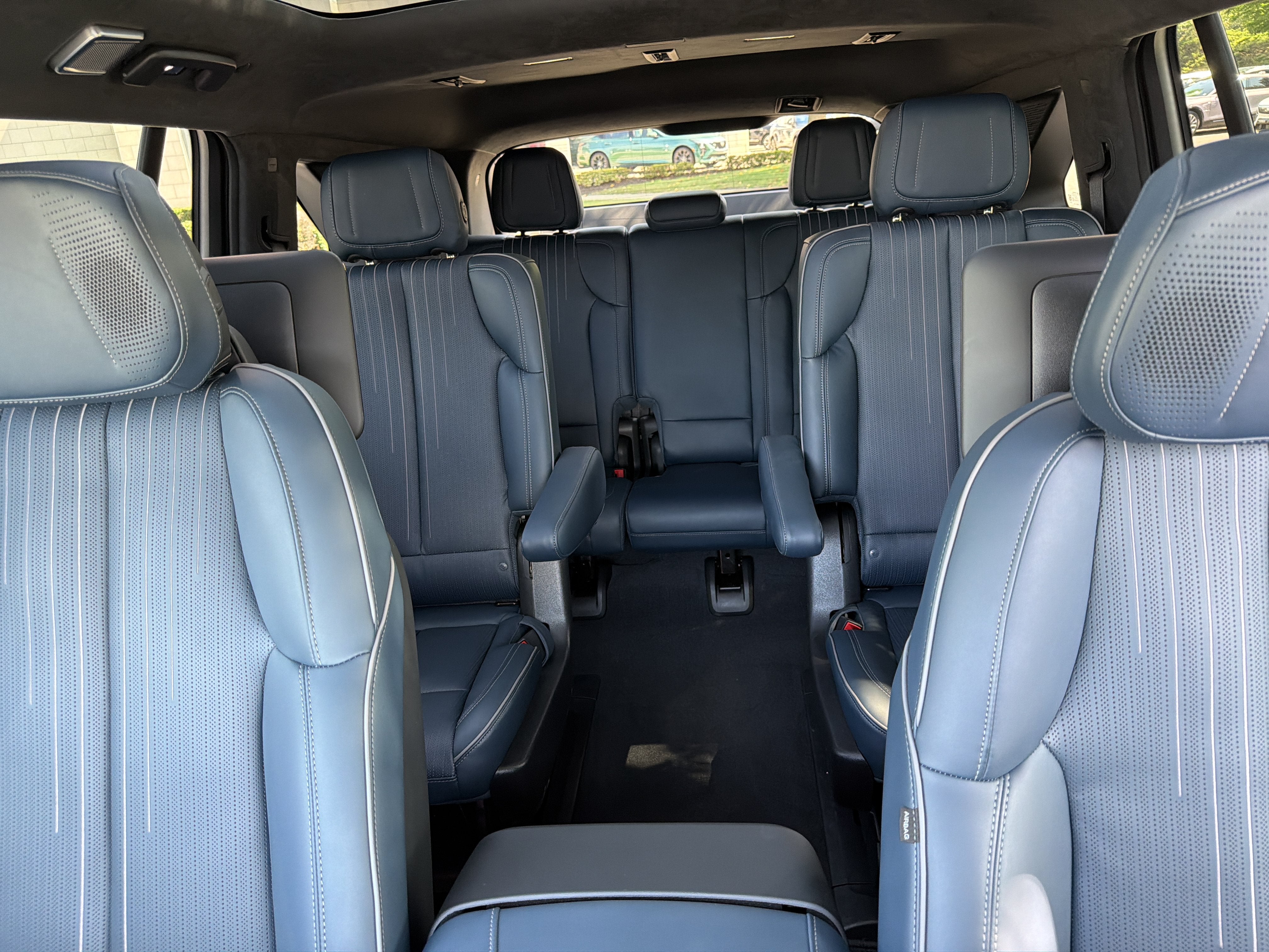 2025 Cadillac ESCALADE IQ Sport 2