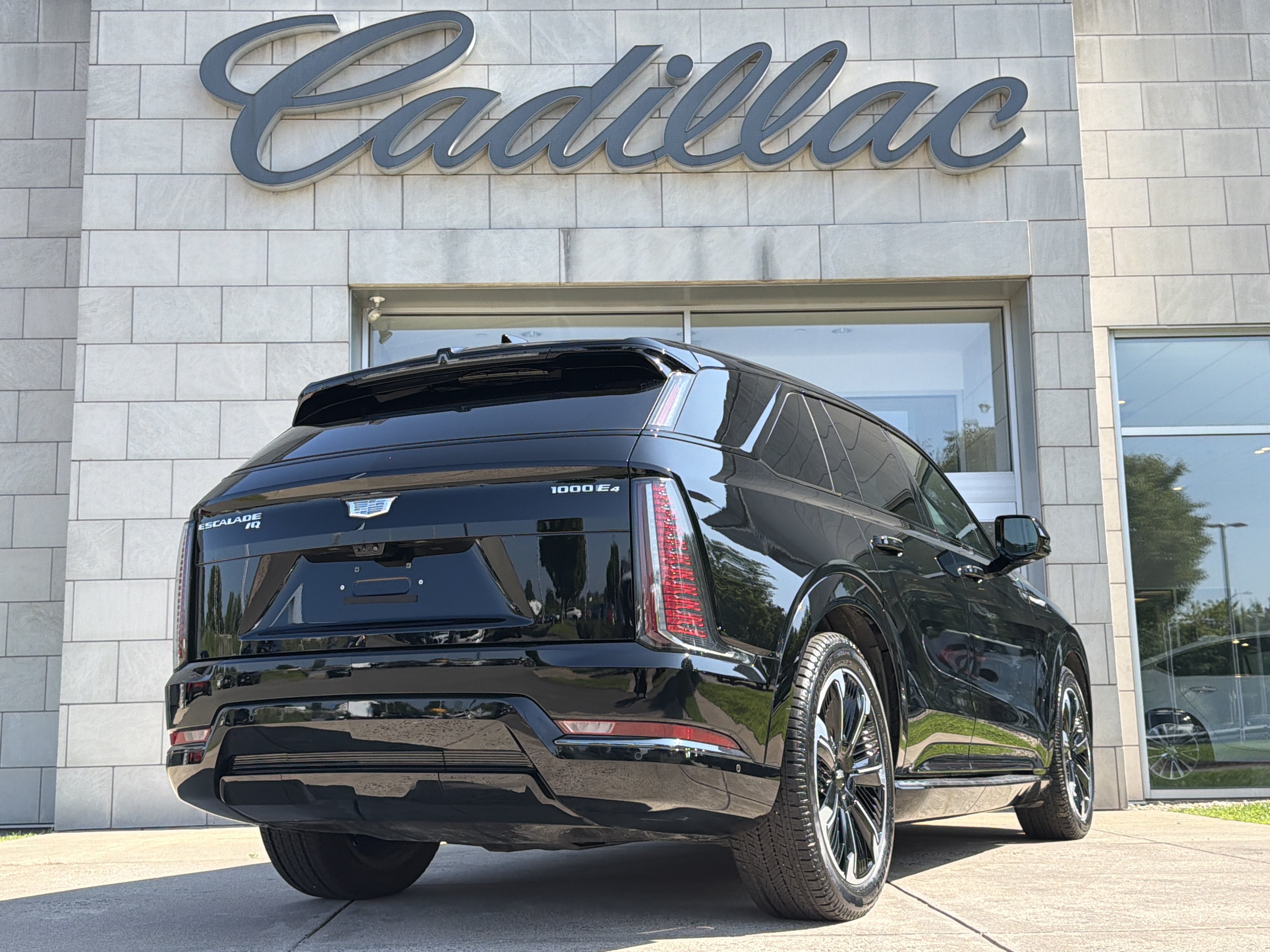 2025 Cadillac ESCALADE IQ Sport 2