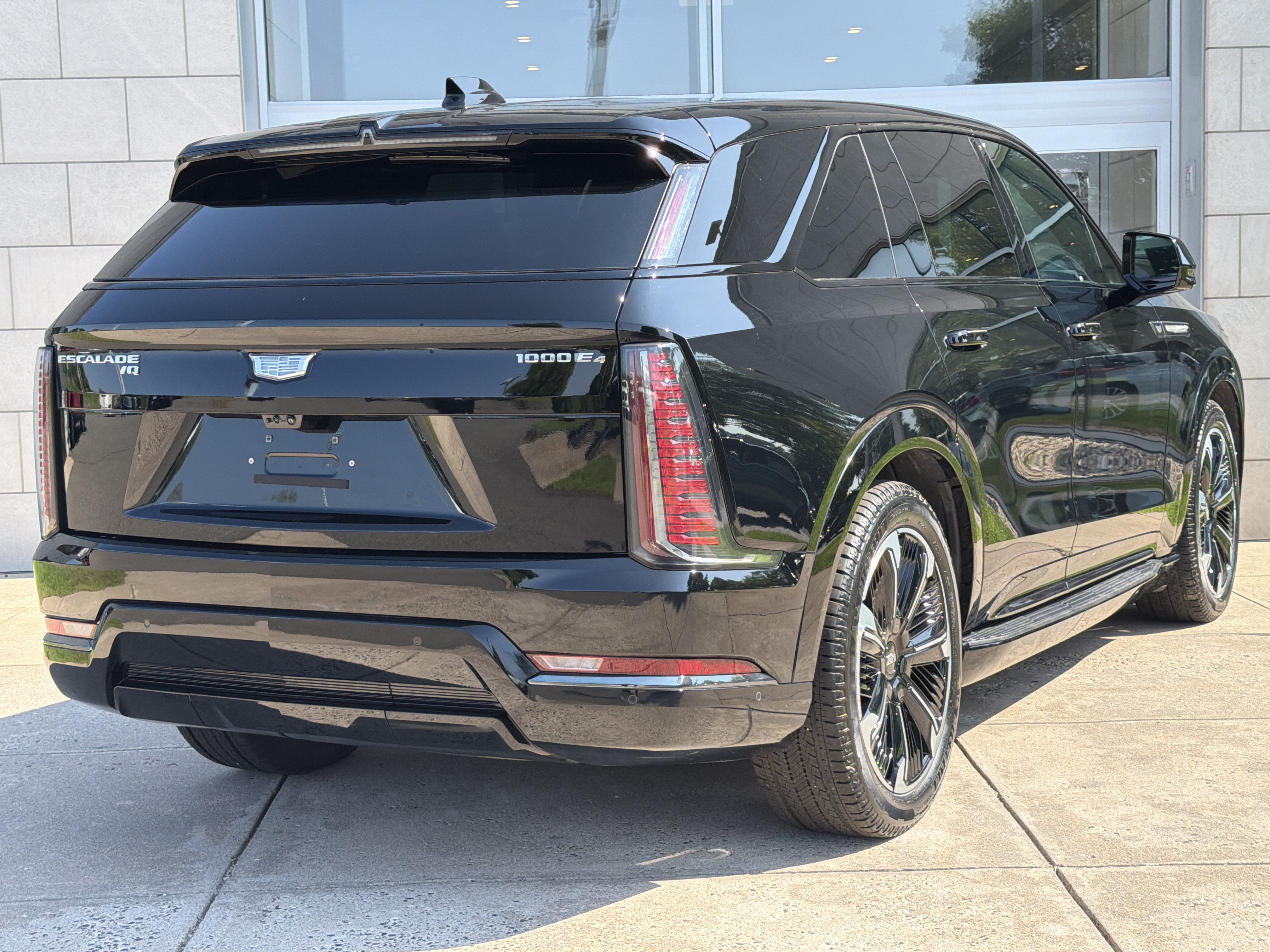 2025 Cadillac ESCALADE IQ Sport 2
