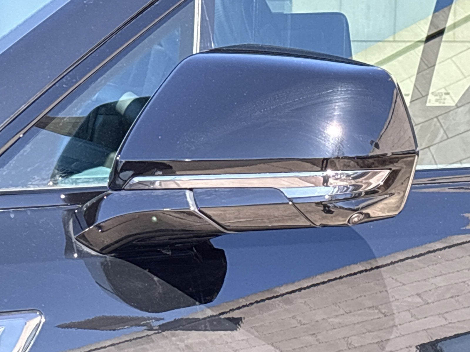 2025 Cadillac ESCALADE IQ Sport 2