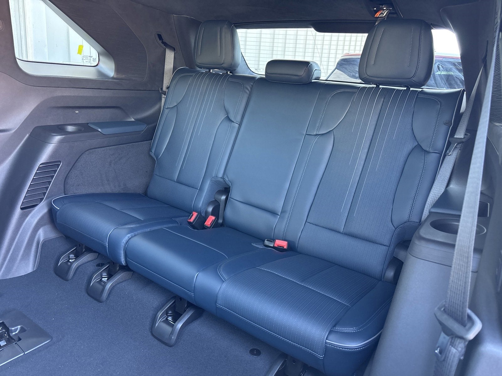 2025 Cadillac ESCALADE IQ Sport 2