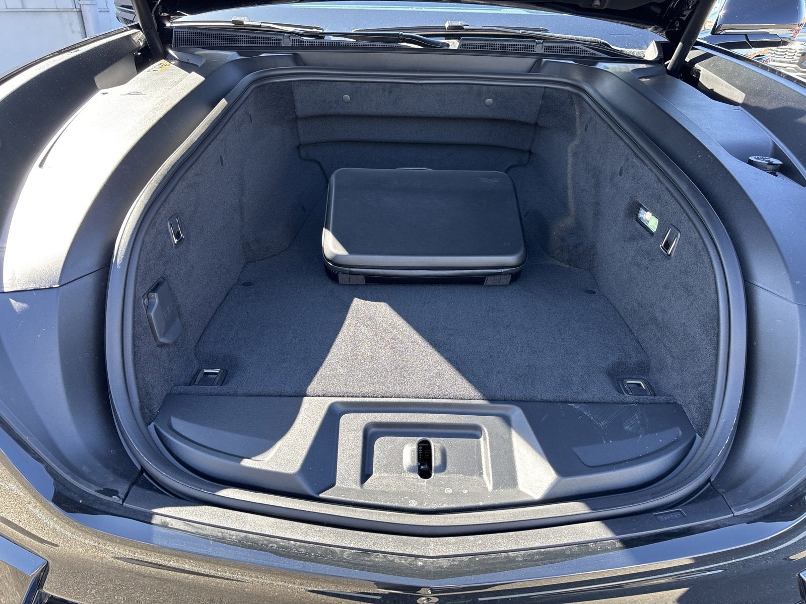 2025 Cadillac ESCALADE IQ Sport 2