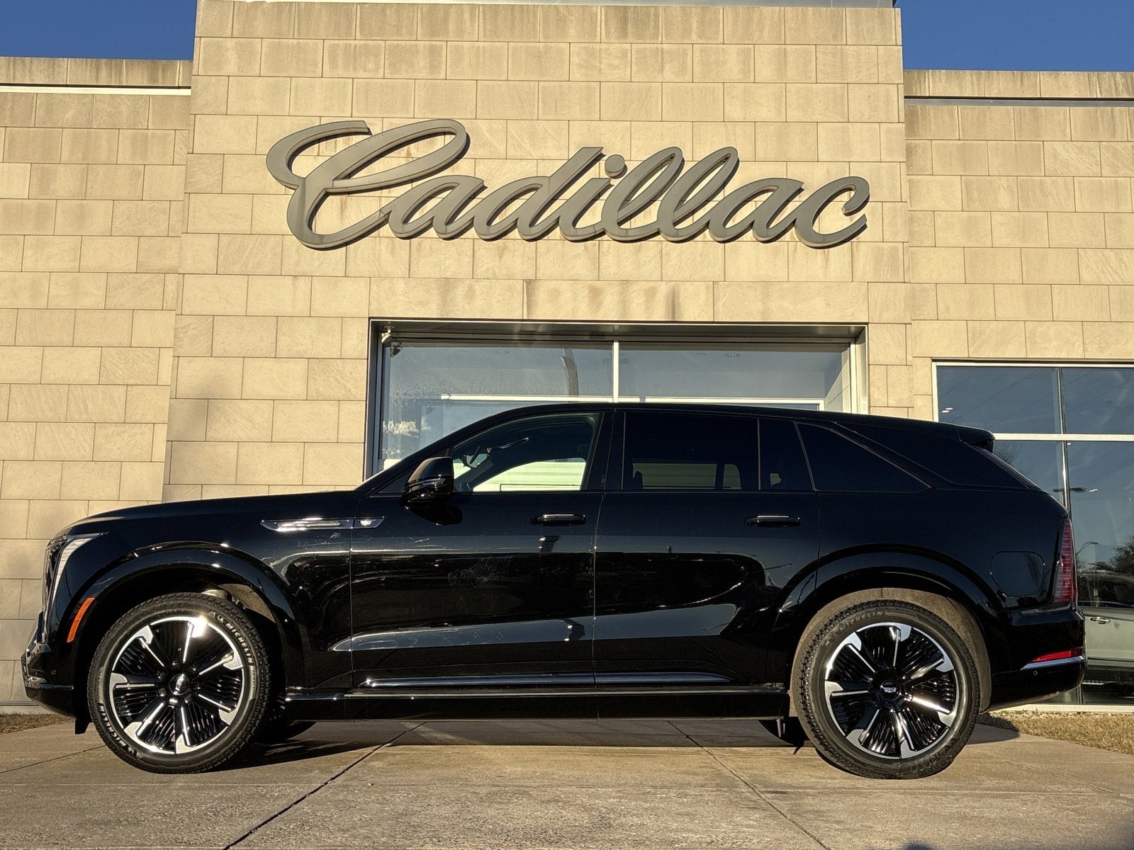 2025 Cadillac ESCALADE IQ Sport 2