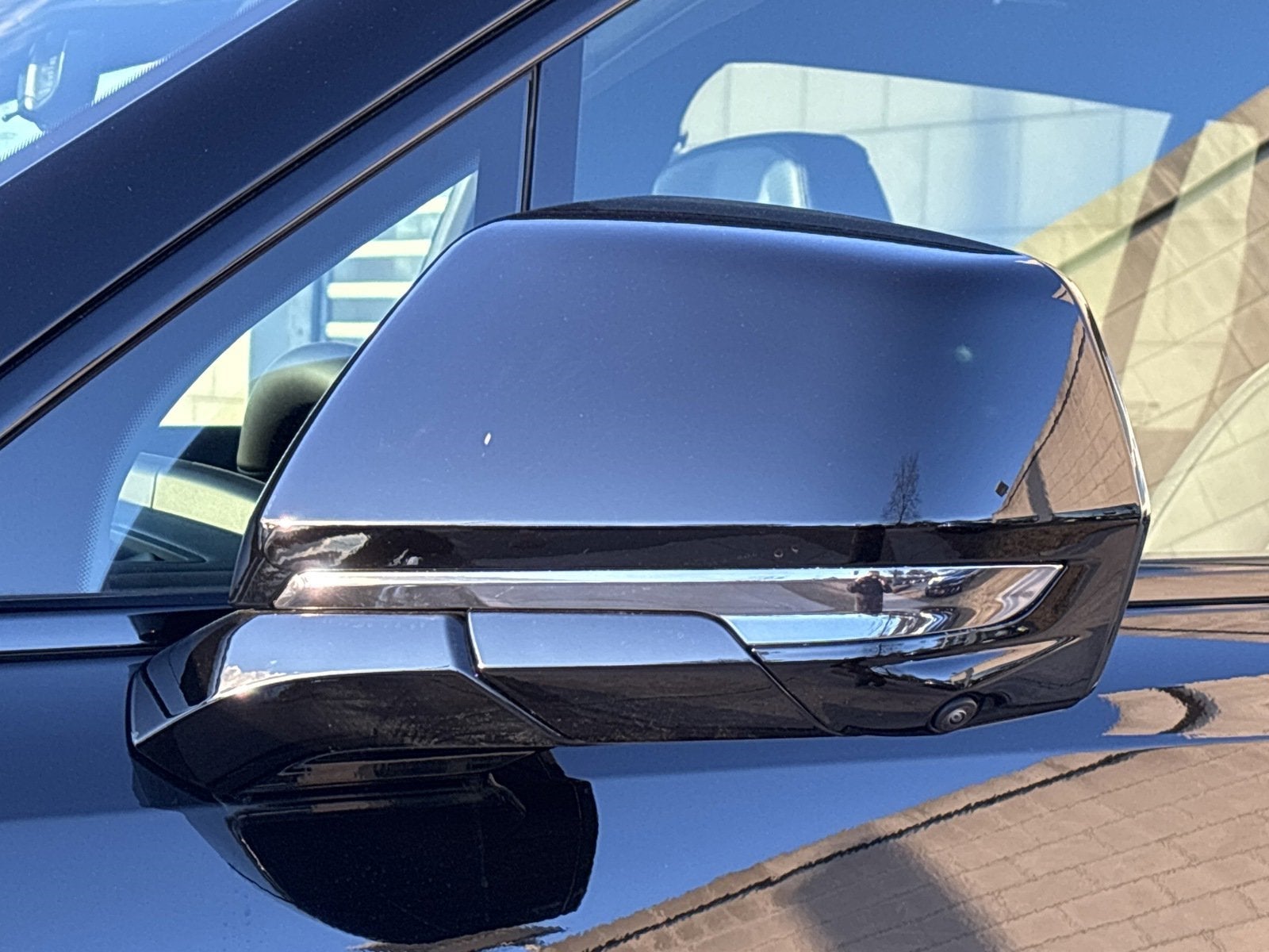 2025 Cadillac ESCALADE IQ Sport 2