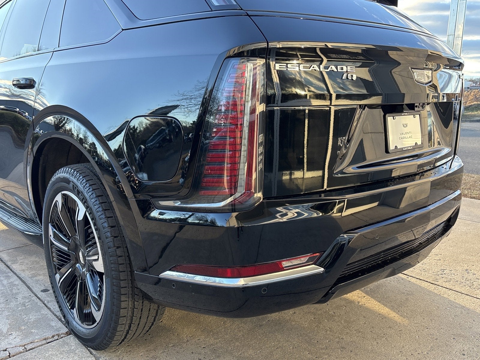 2025 Cadillac ESCALADE IQ Sport 2