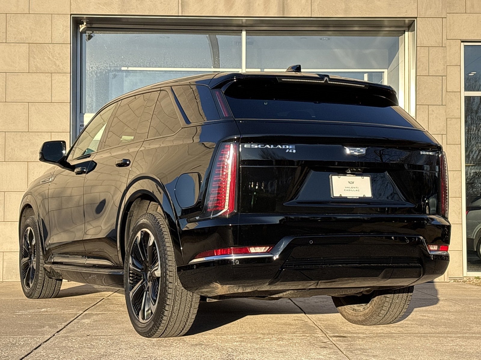 2025 Cadillac ESCALADE IQ Sport 2