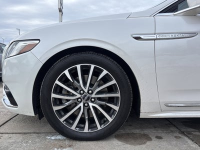 2017 Lincoln Continental Select