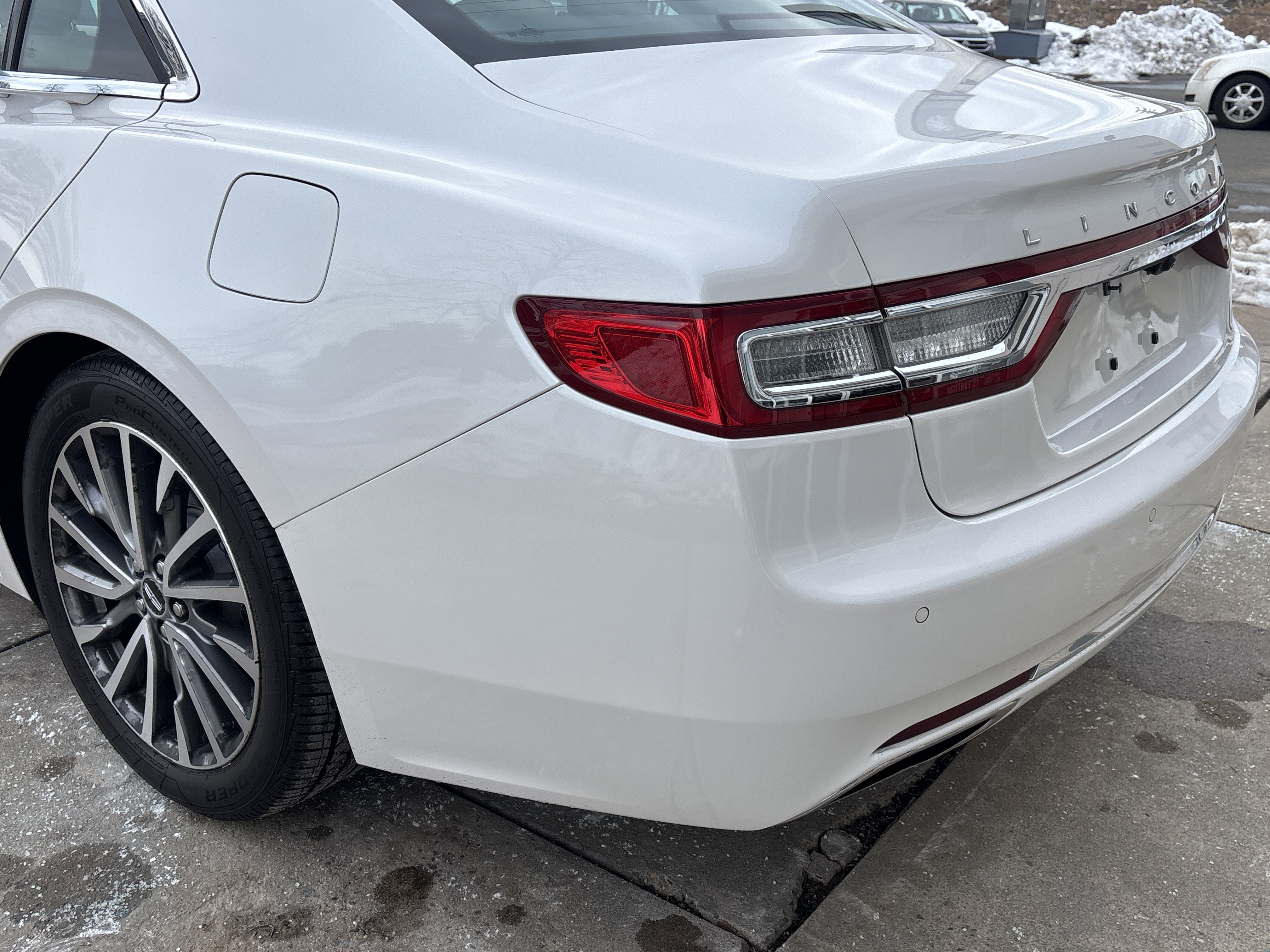 2017 Lincoln Continental Select