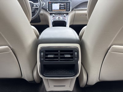 2017 Lincoln Continental Select