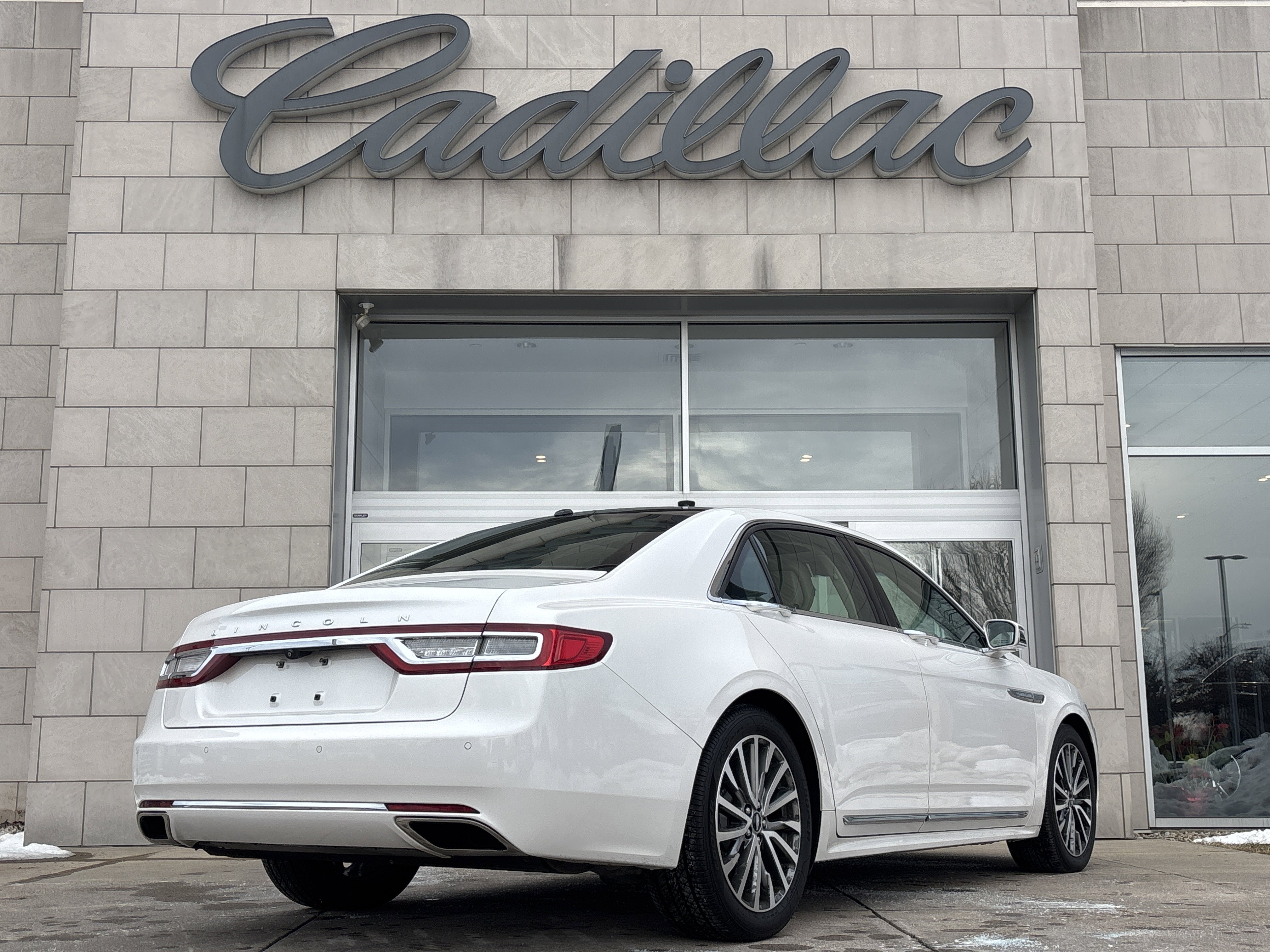 2017 Lincoln Continental Select