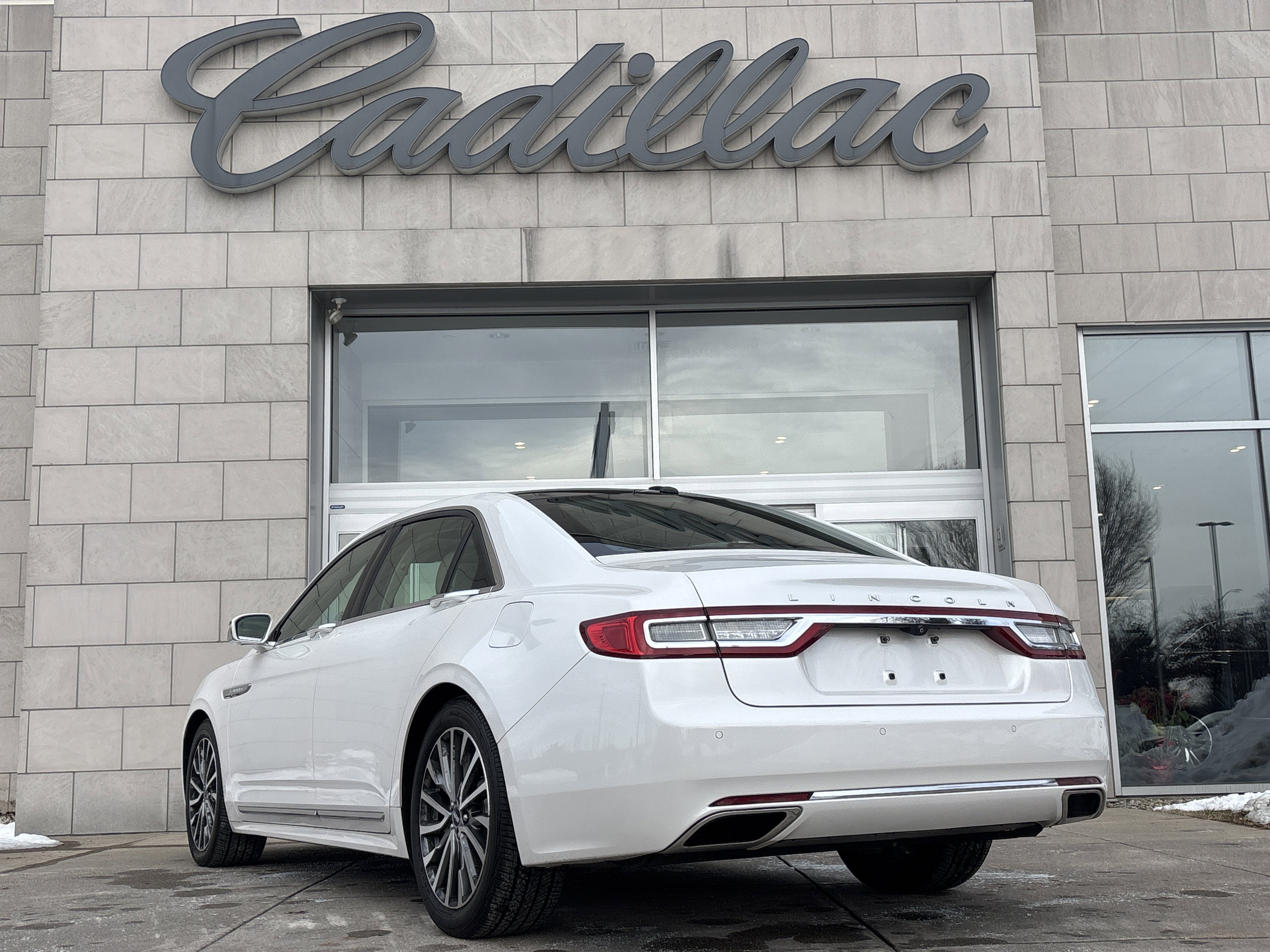 2017 Lincoln Continental Select