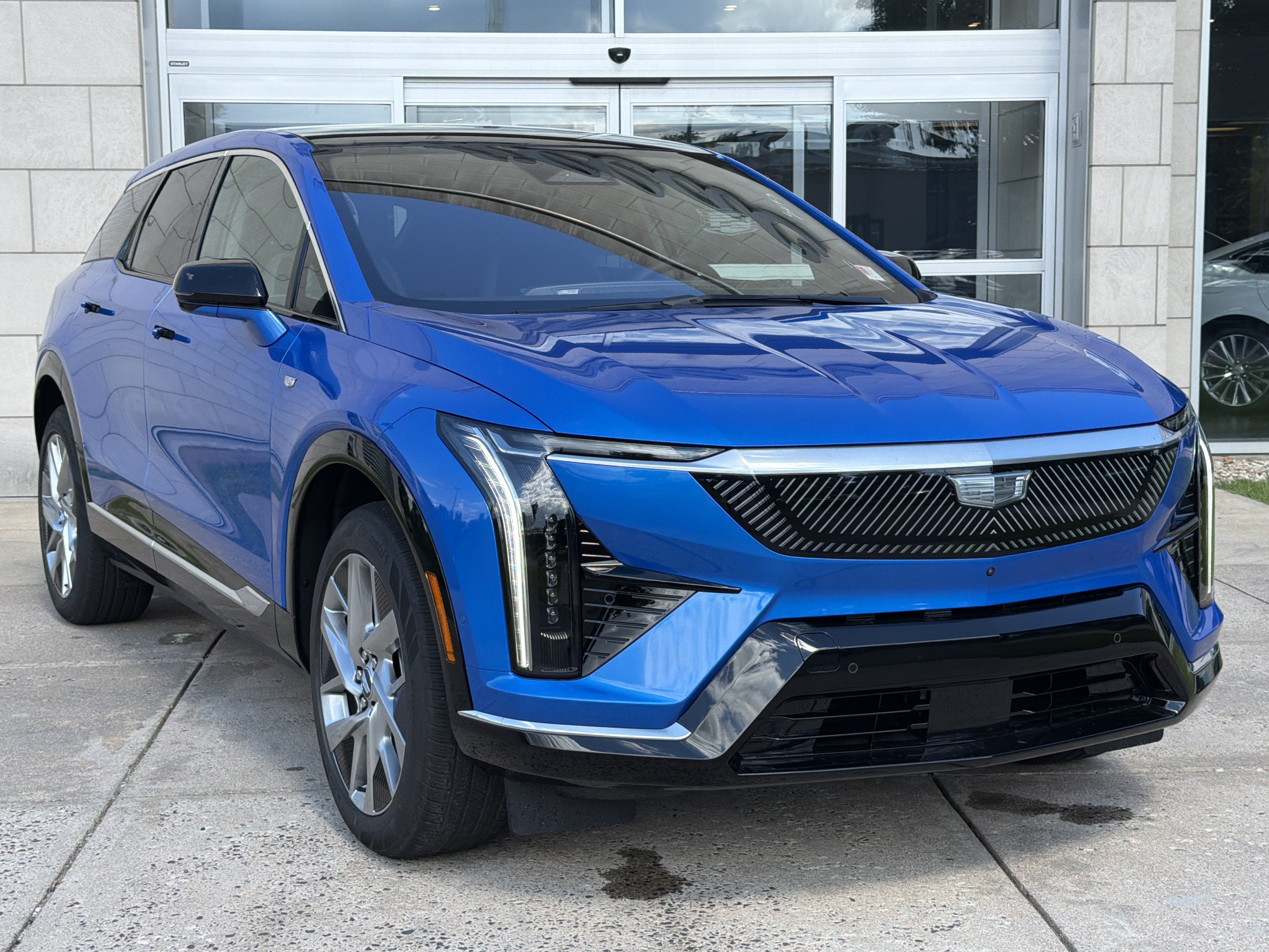 2027 Cadillac OPTIQ Luxury