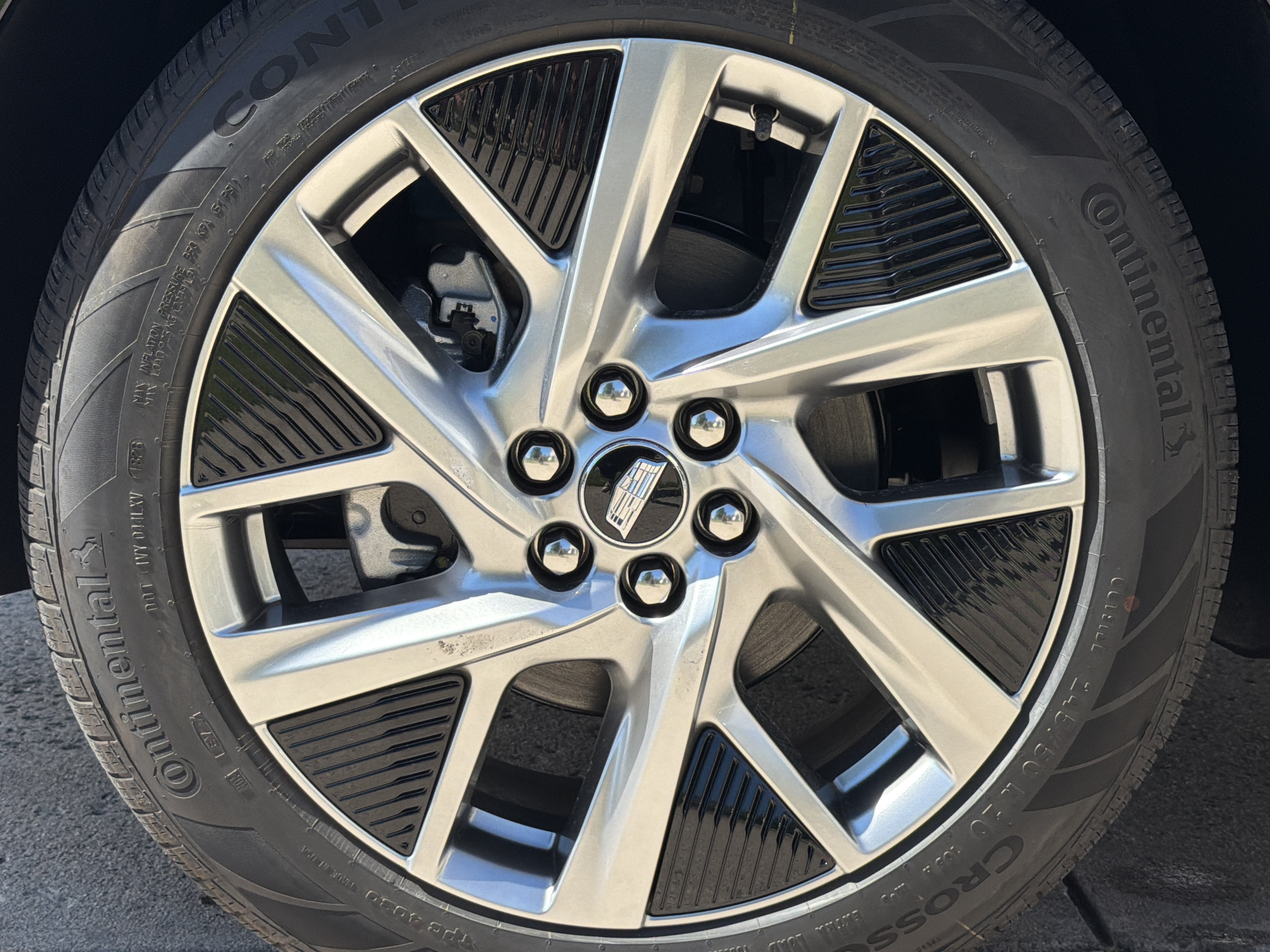 2027 Cadillac OPTIQ Luxury
