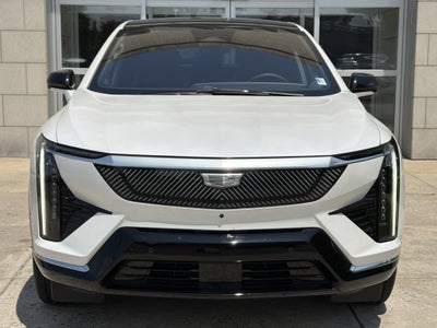 2025 Cadillac OPTIQ Luxury 1