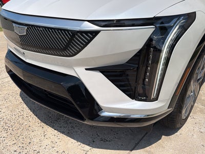 2025 Cadillac OPTIQ Luxury 1