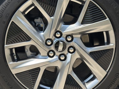 2025 Cadillac OPTIQ Luxury 1