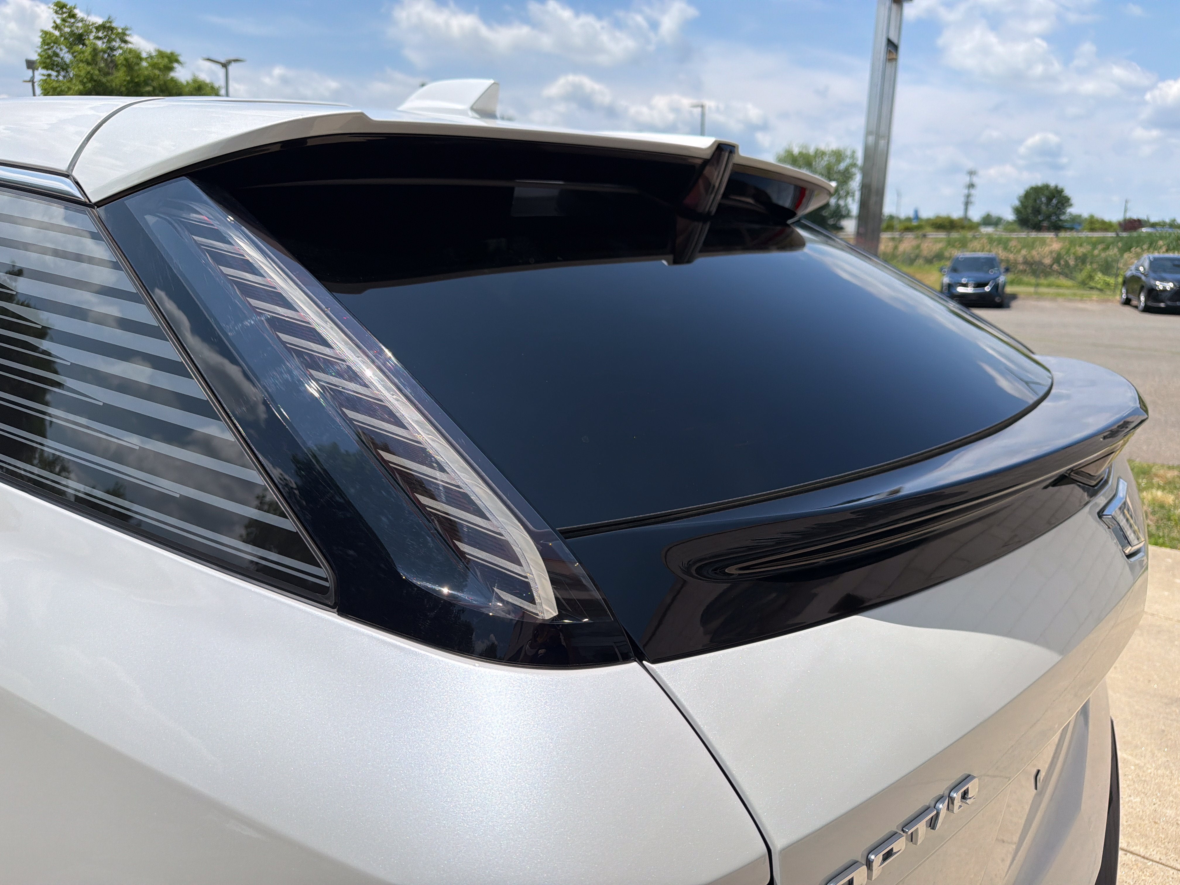 2025 Cadillac OPTIQ Luxury 1